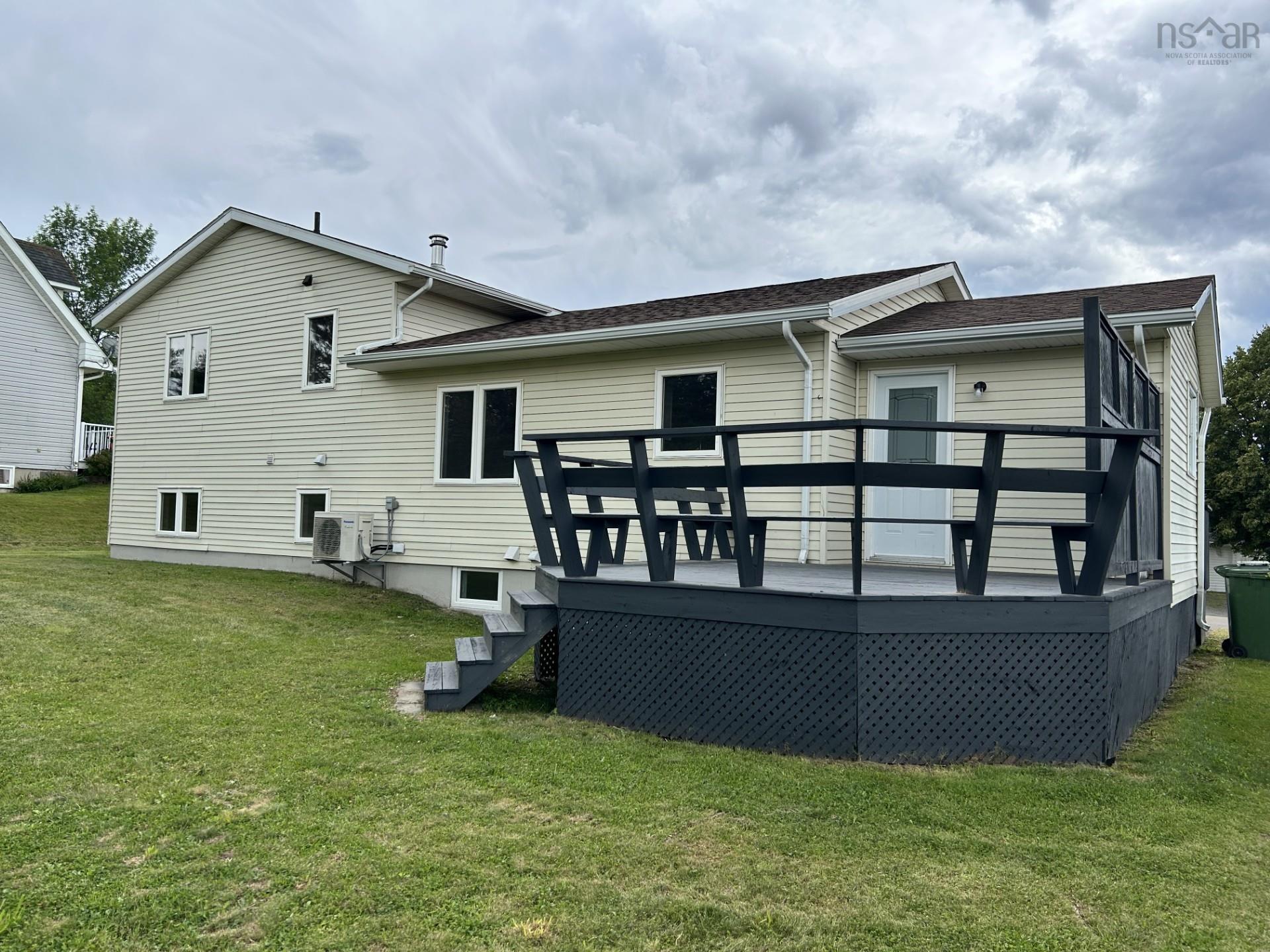 $529,900.00: 11 Heritage Drive, West River