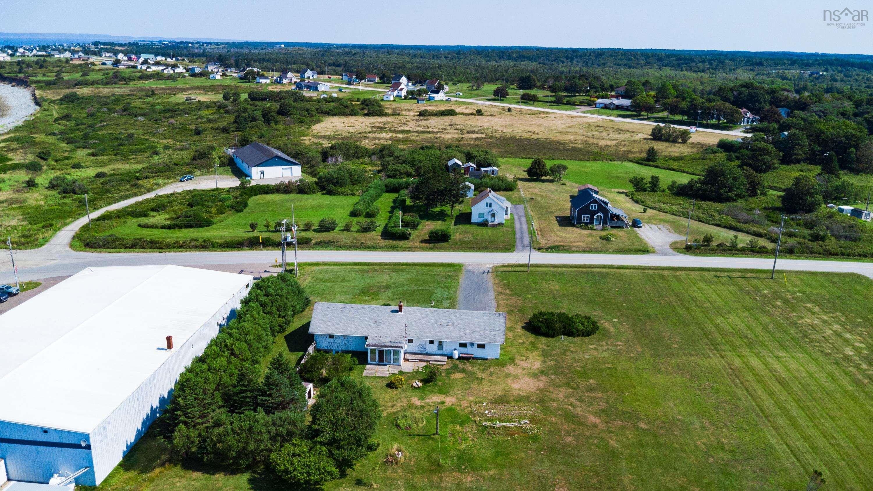 $299,000.00: 76 Saulnierville Wharf Road, Saulnierville