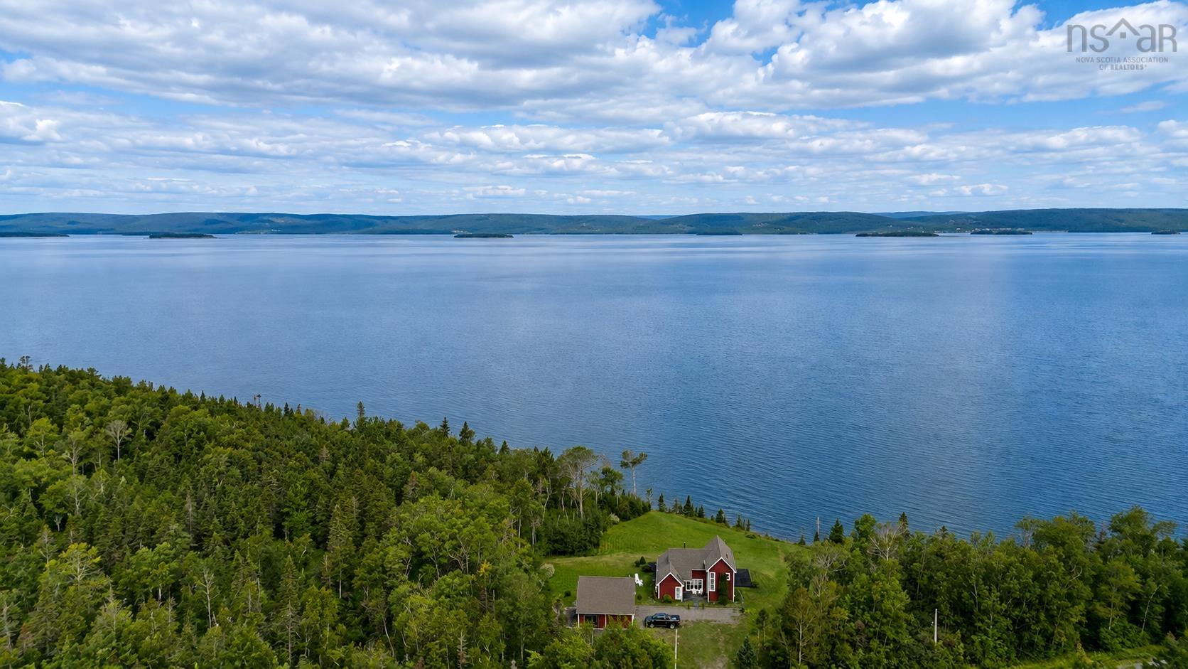 $589,000.00: 4297 West Bay Rd, The Points West Bay
