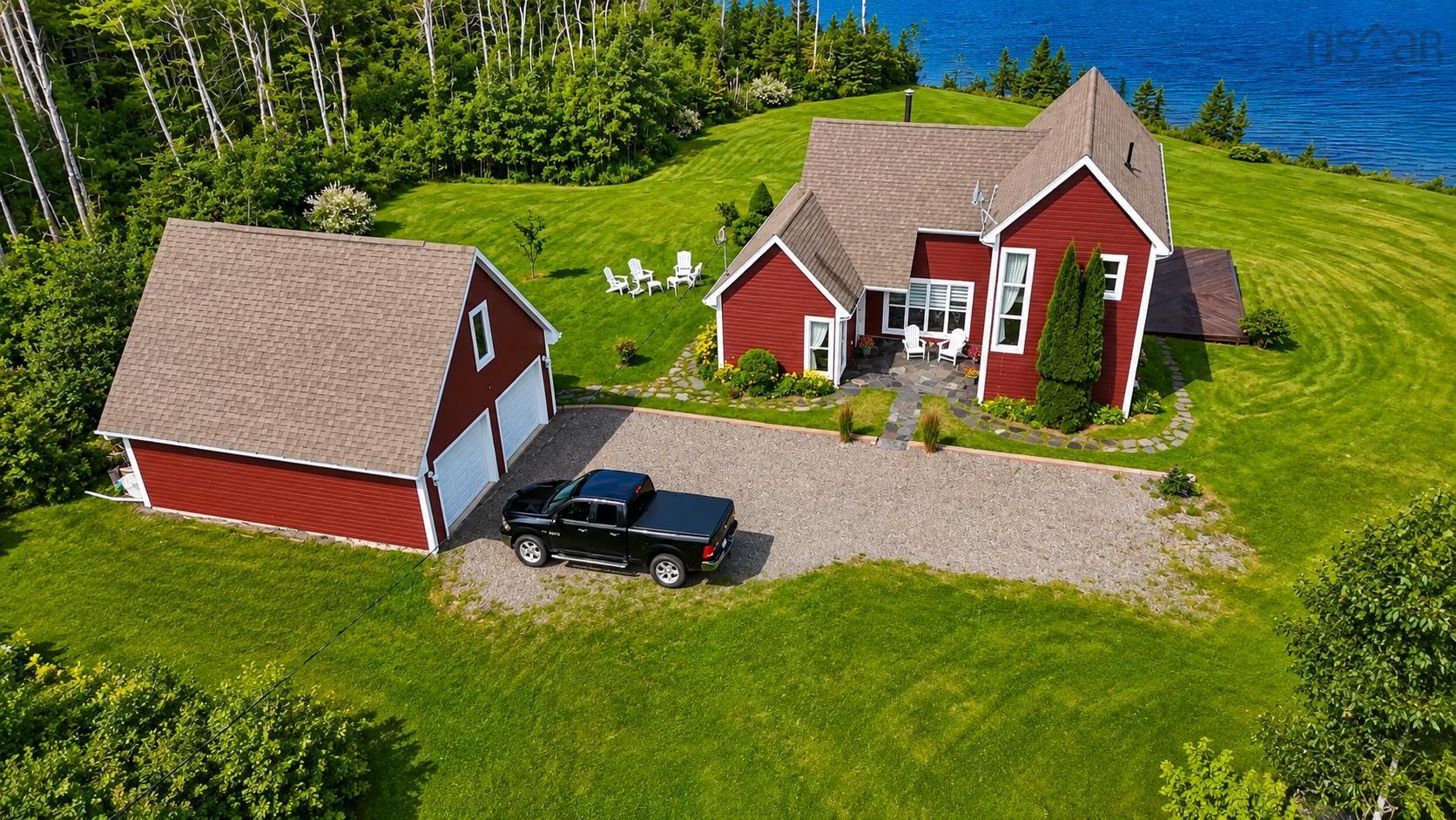 $589,000.00: 4297 West Bay Rd, The Points West Bay