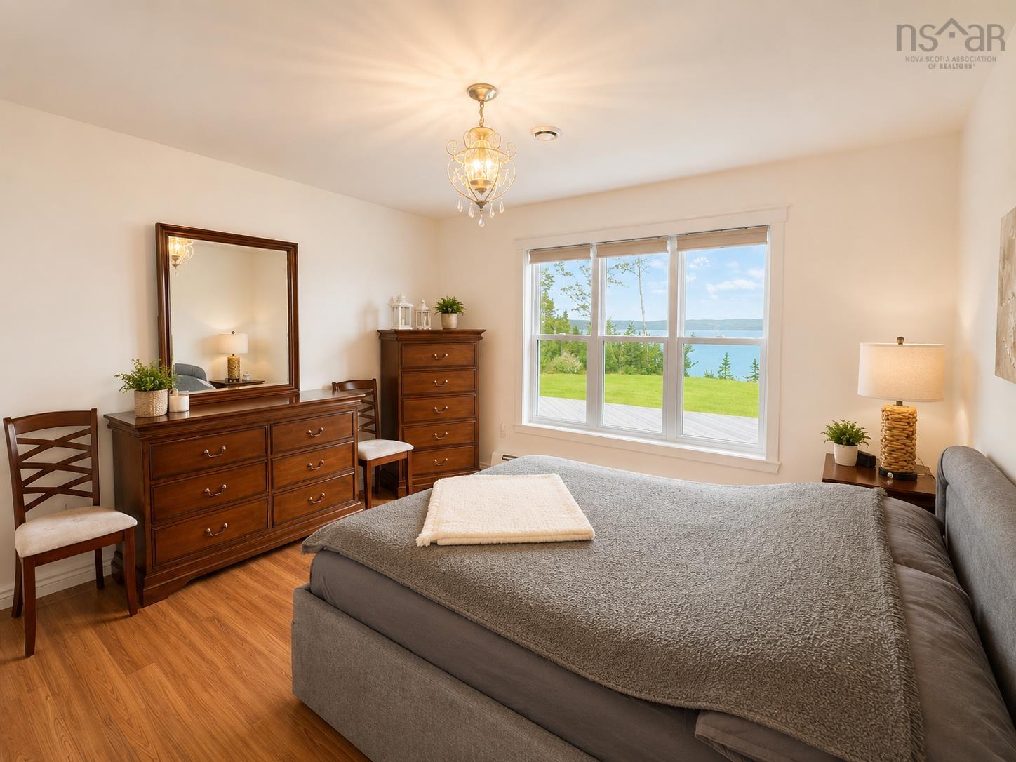 $589,000.00: 4297 West Bay Rd, The Points West Bay