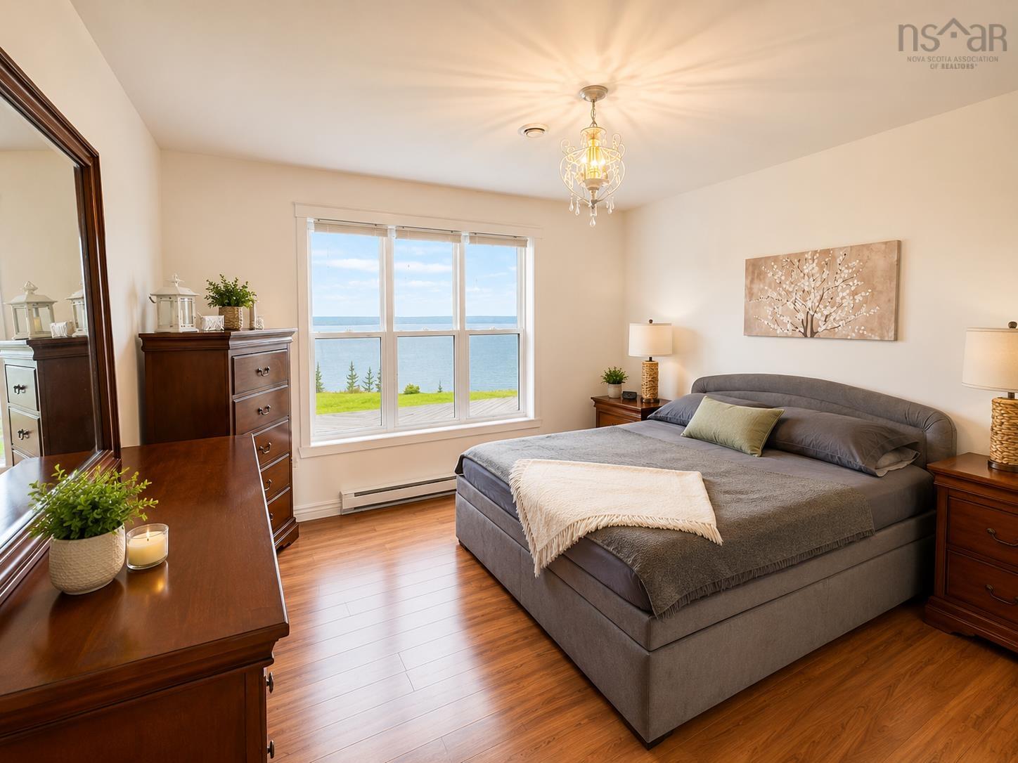 $589,000.00: 4297 West Bay Rd, The Points West Bay
