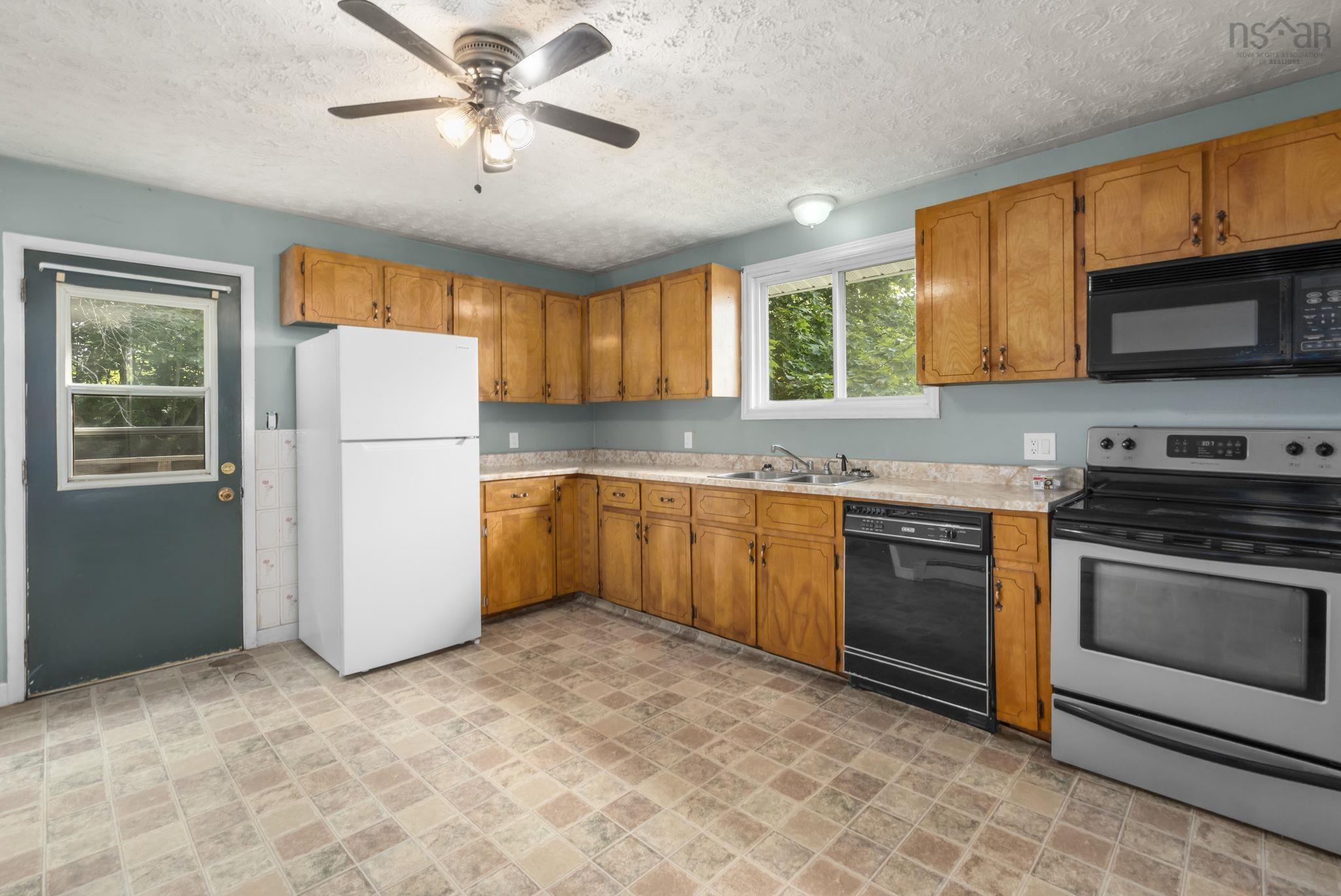 $299,900.00: 1550 Highway 358, Port Williams
