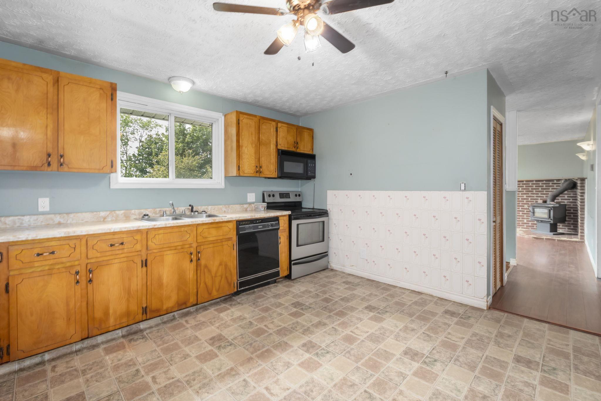 $299,900.00: 1550 Highway 358, Port Williams