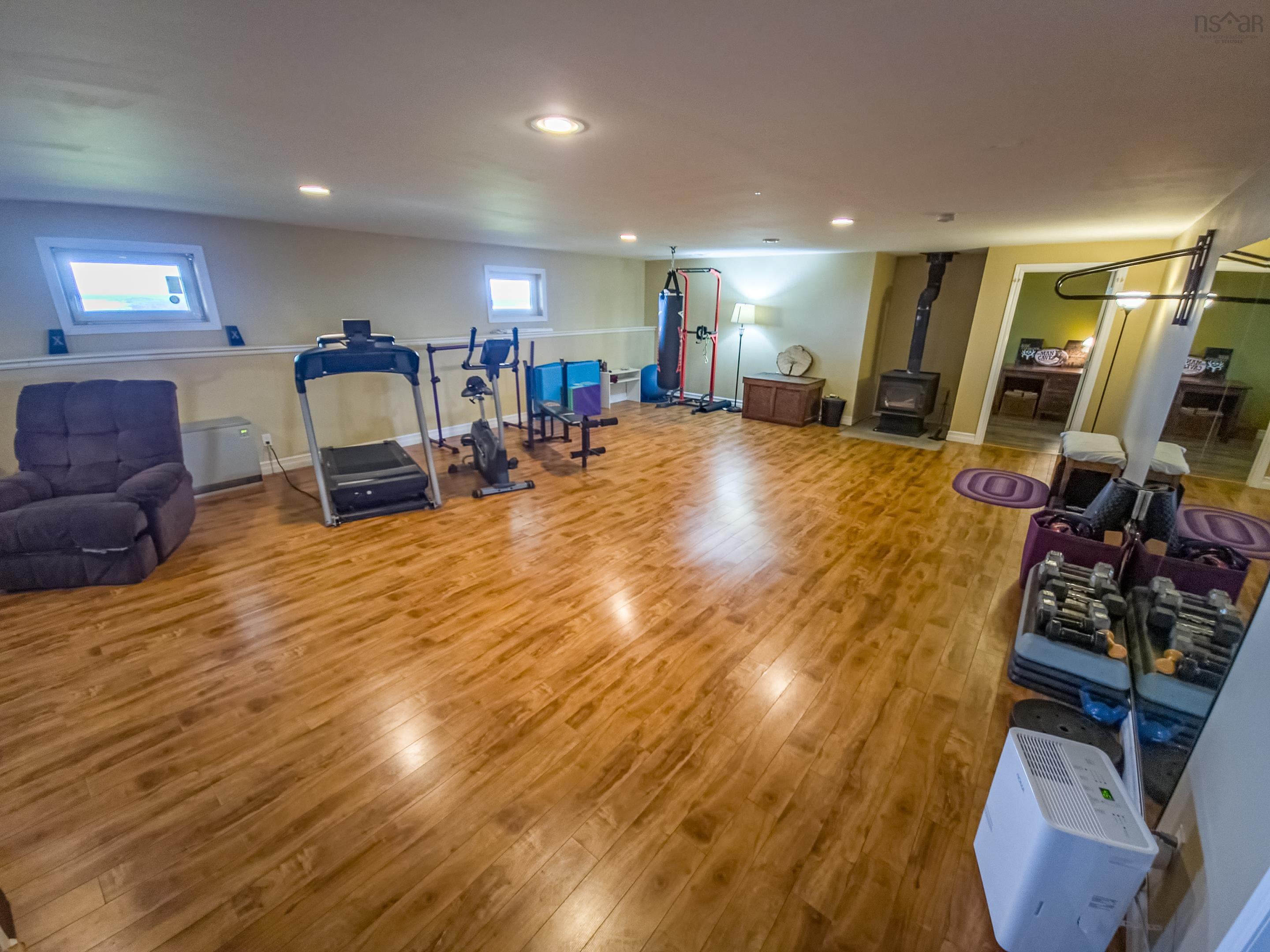 $829,000.00: 92 HAMMER MOUNTAIN Road, Harbour Centre