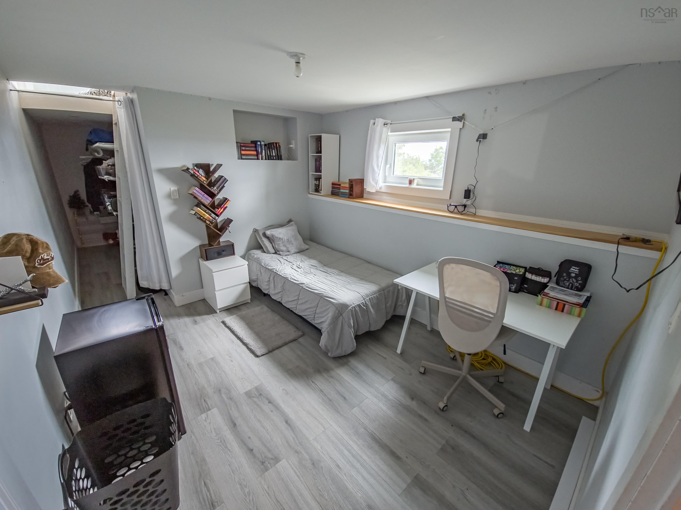 $829,000.00: 92 HAMMER MOUNTAIN Road, Harbour Centre