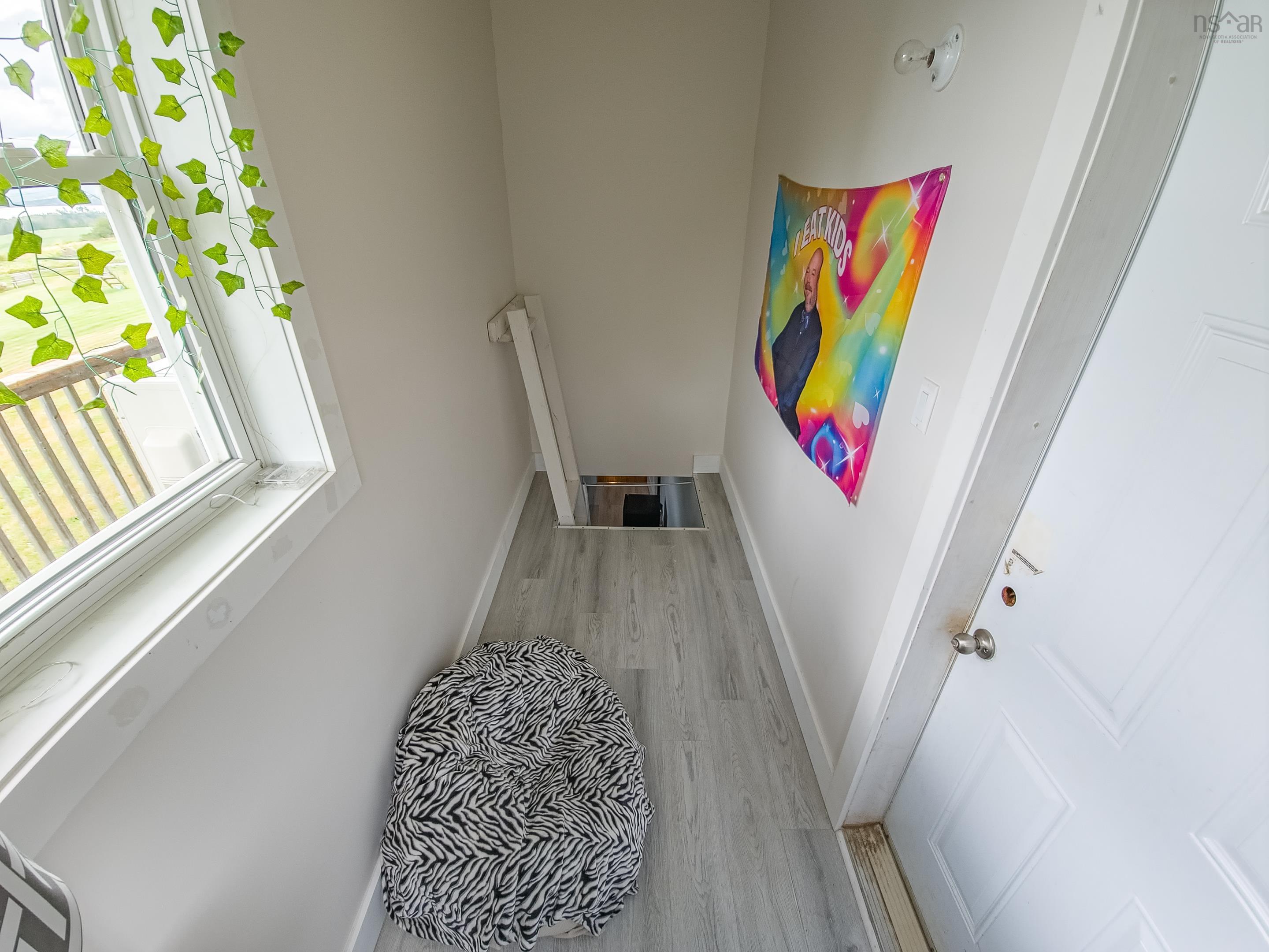 $829,000.00: 92 HAMMER MOUNTAIN Road, Harbour Centre