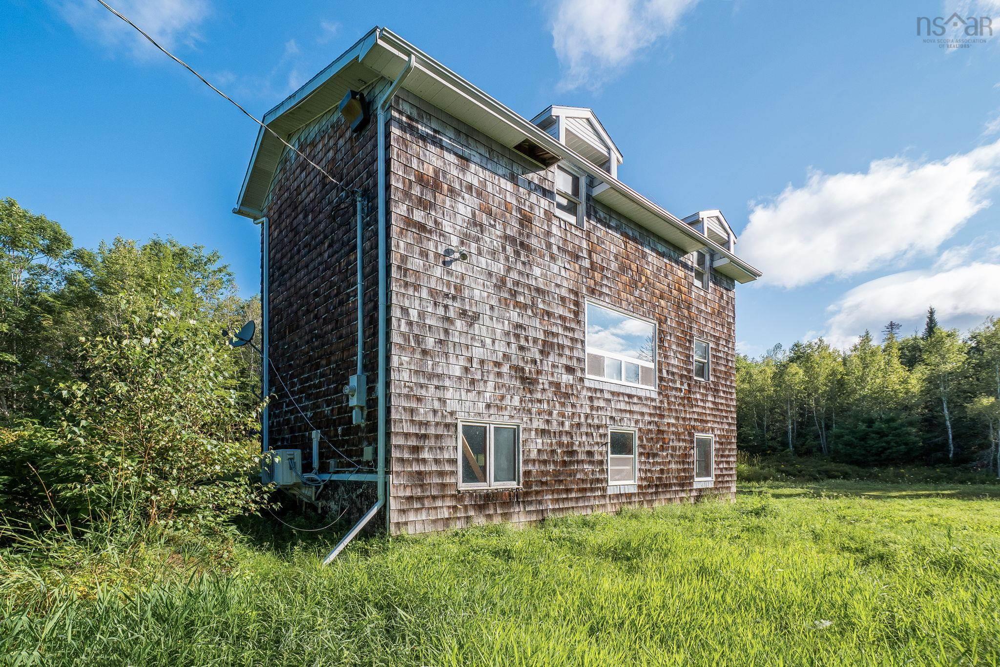 $159,900.00: 1763 North River Road, Mosherville
