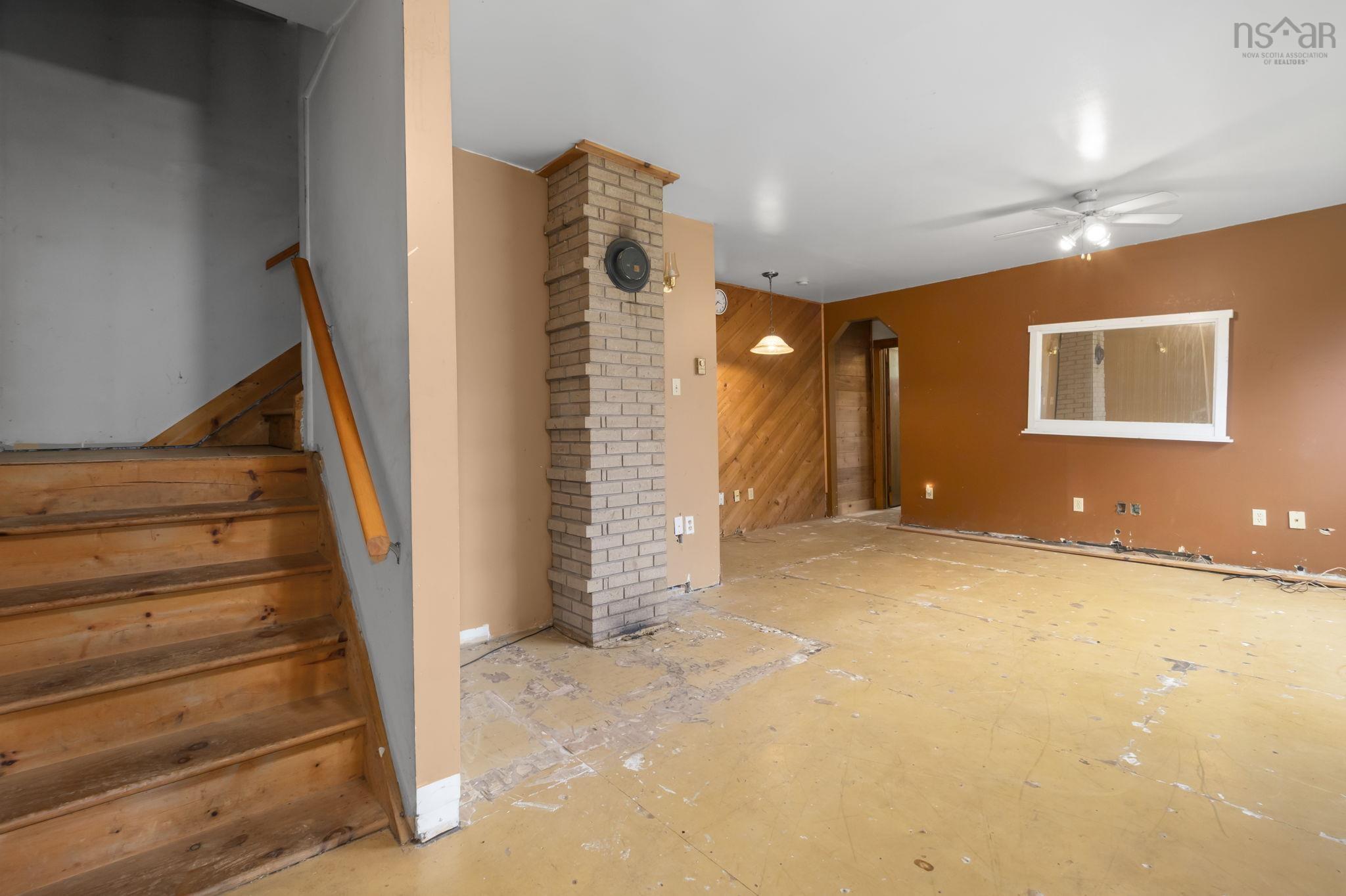 $159,900.00: 1763 North River Road, Mosherville