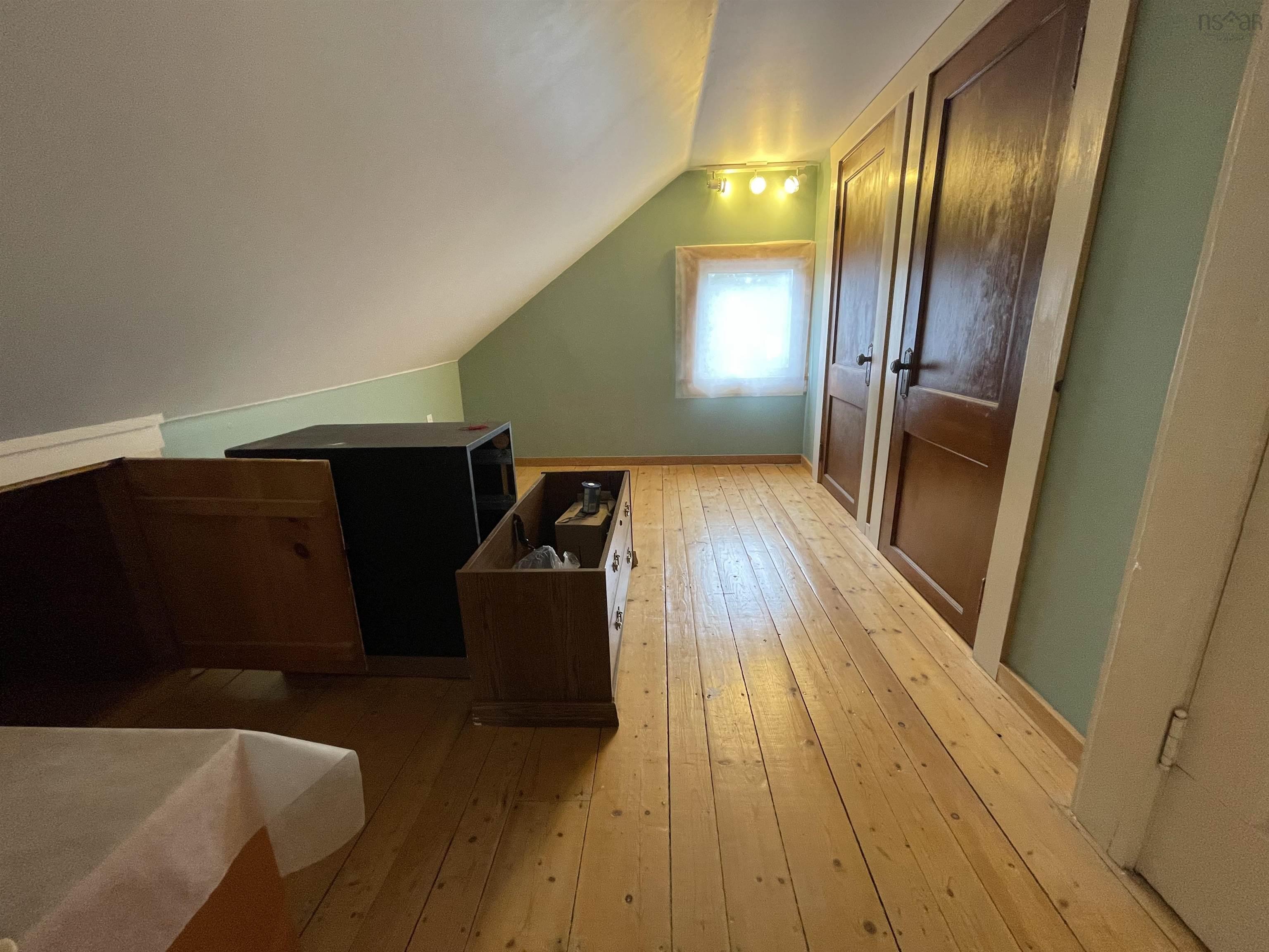 $340,000.00: 7731 Highway 329, East River Point