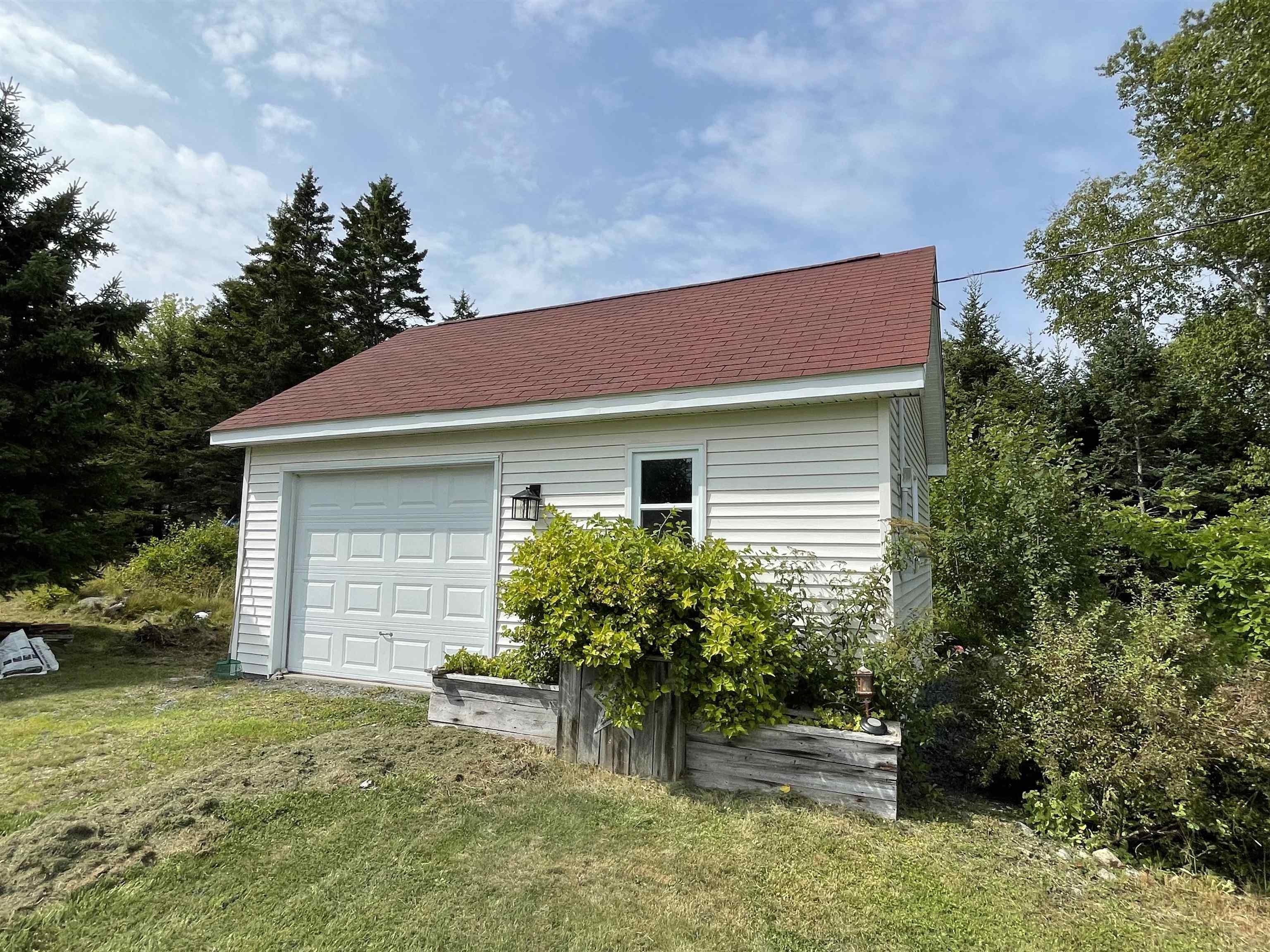 $340,000.00: 7731 Highway 329, East River Point