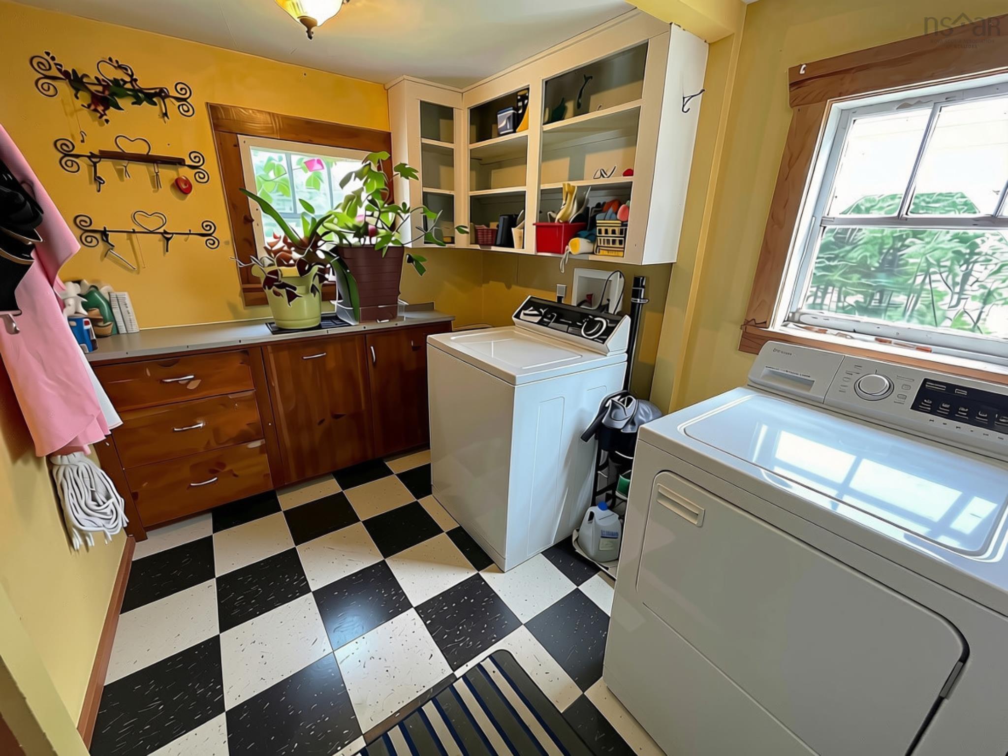 $340,000.00: 7731 Highway 329, East River Point