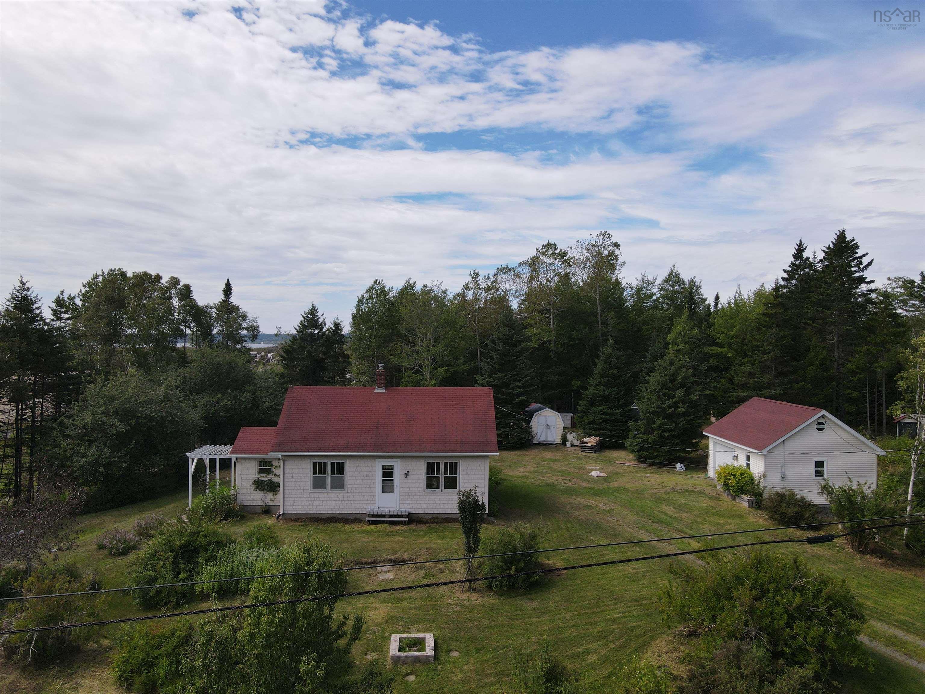 $340,000.00: 7731 Highway 329, East River Point