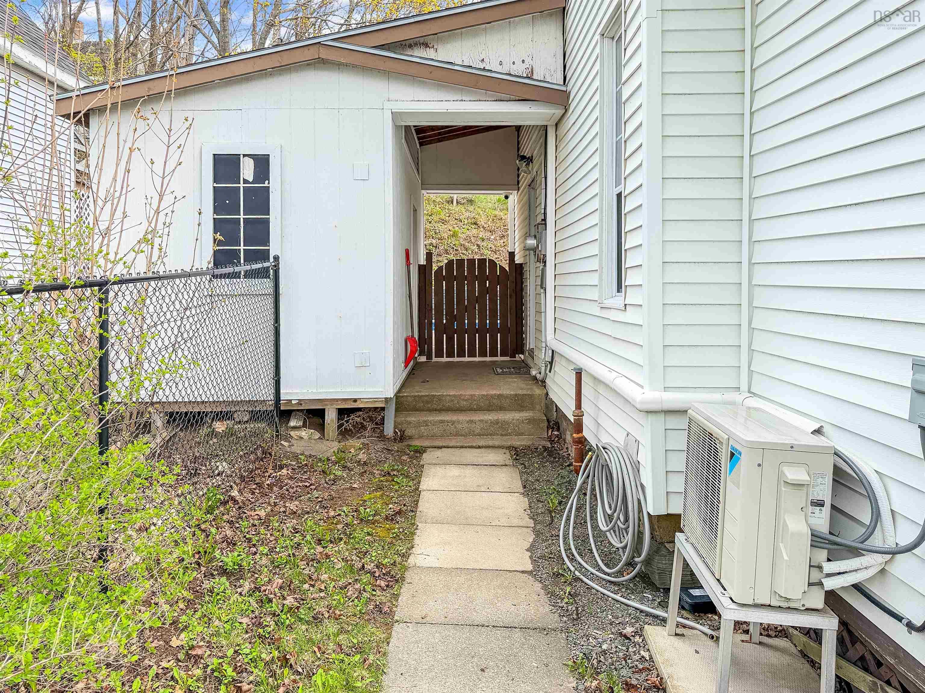 $299,900.00: 284 North Provost Street, New Glasgow