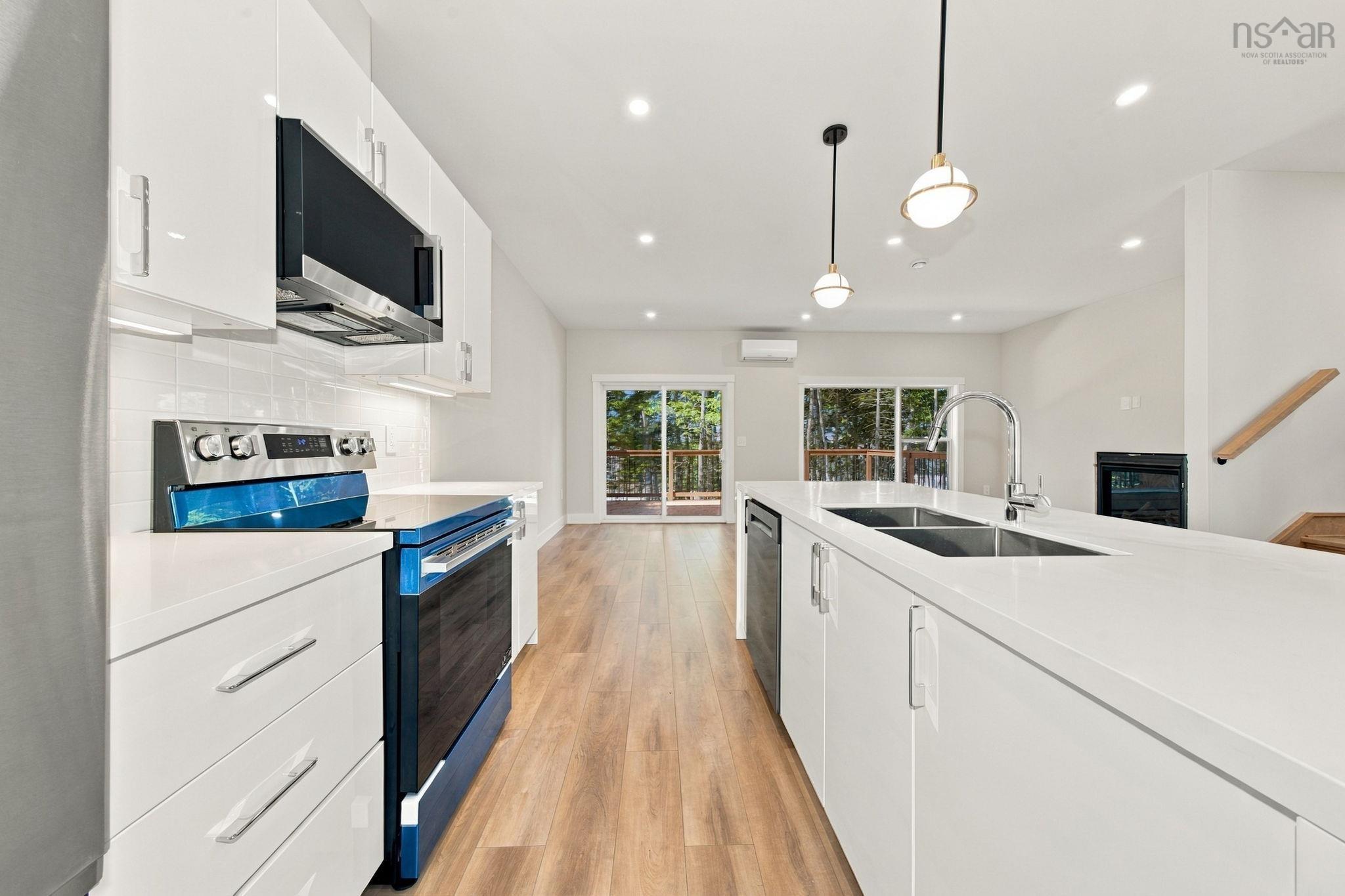 $719,900.00: 77 Simona Drive, Dartmouth