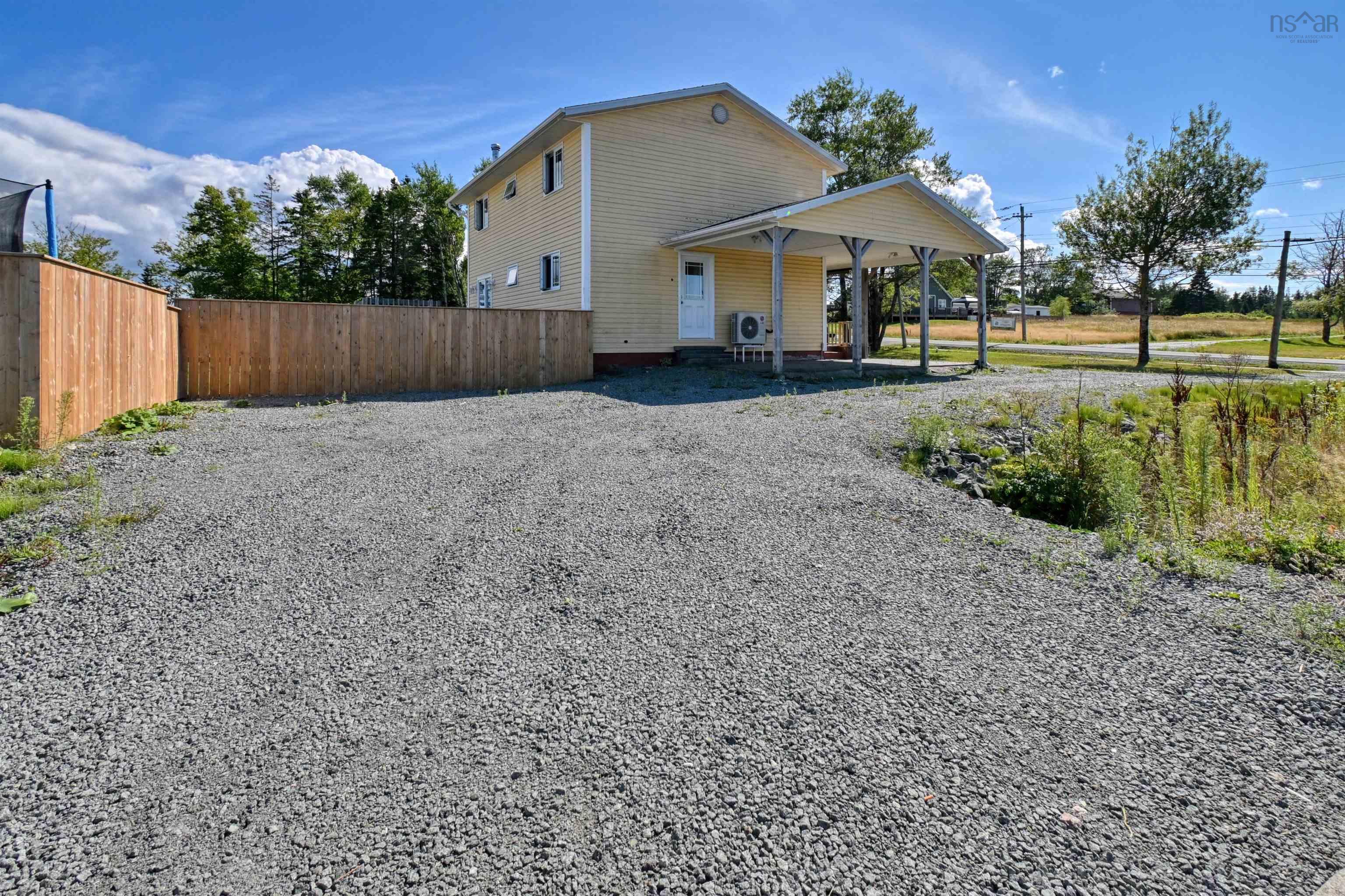 $299,900.00: 9307 Pepperell Street, St. Peter