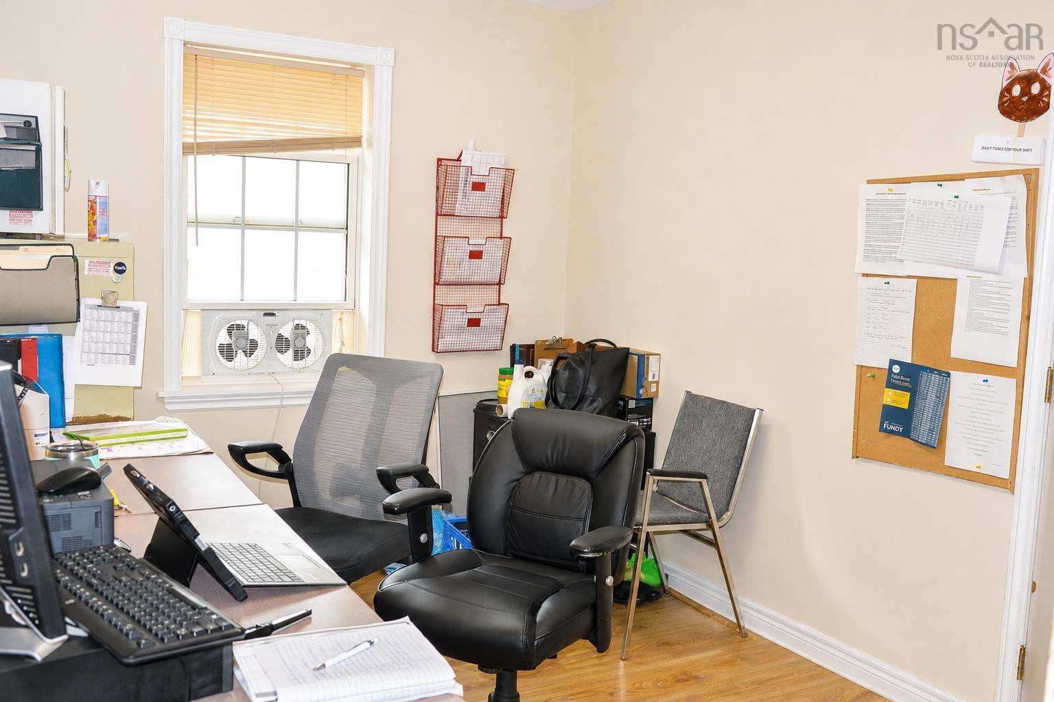 $560,000.00: 105 Park Street, Truro