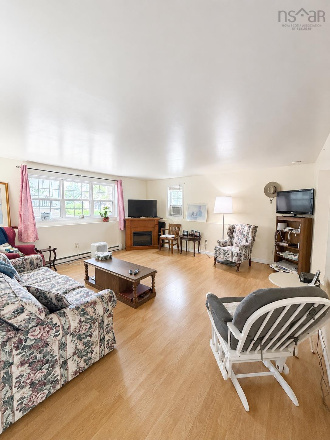 $560,000.00: 105 Park Street, Truro