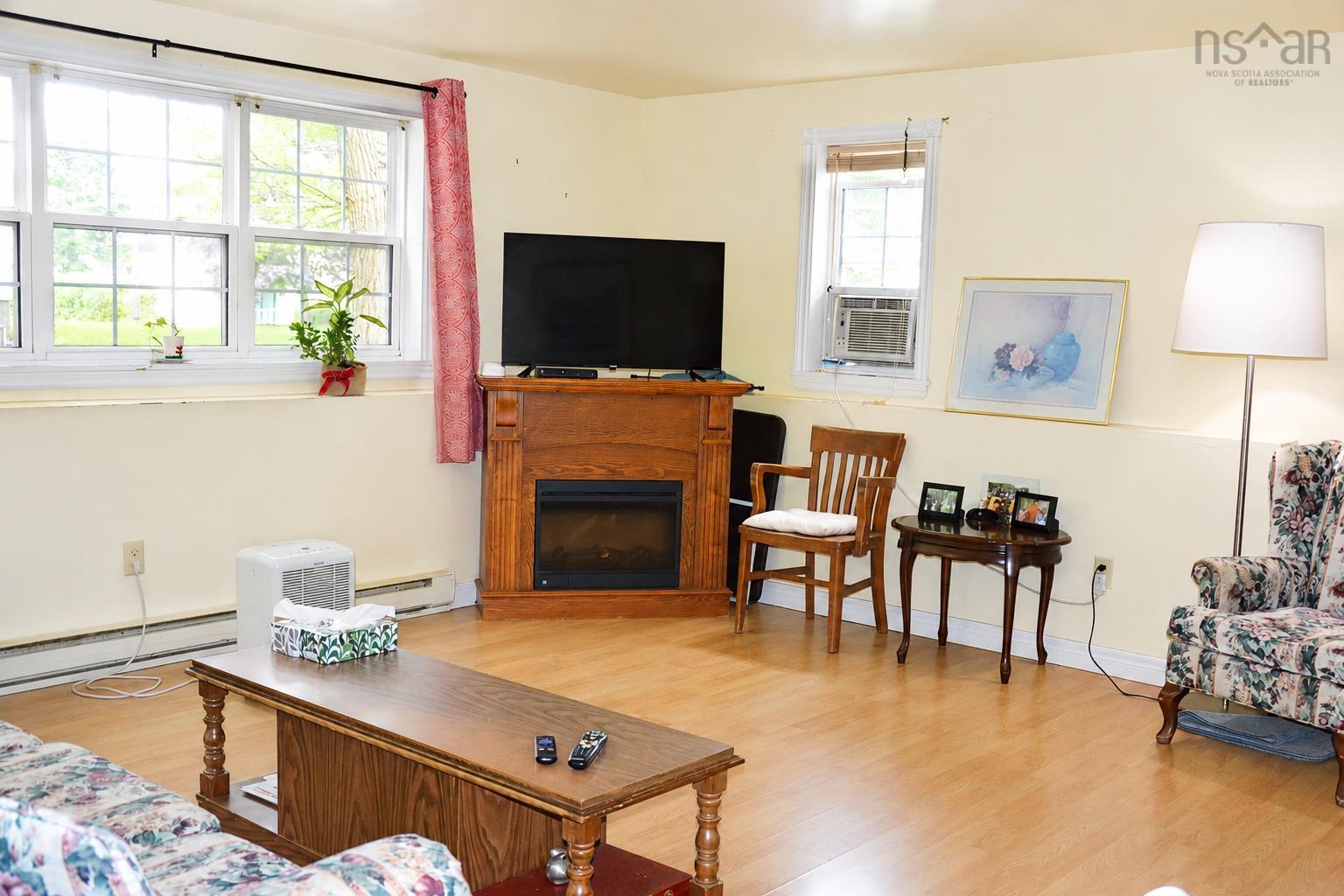 $560,000.00: 105 Park Street, Truro