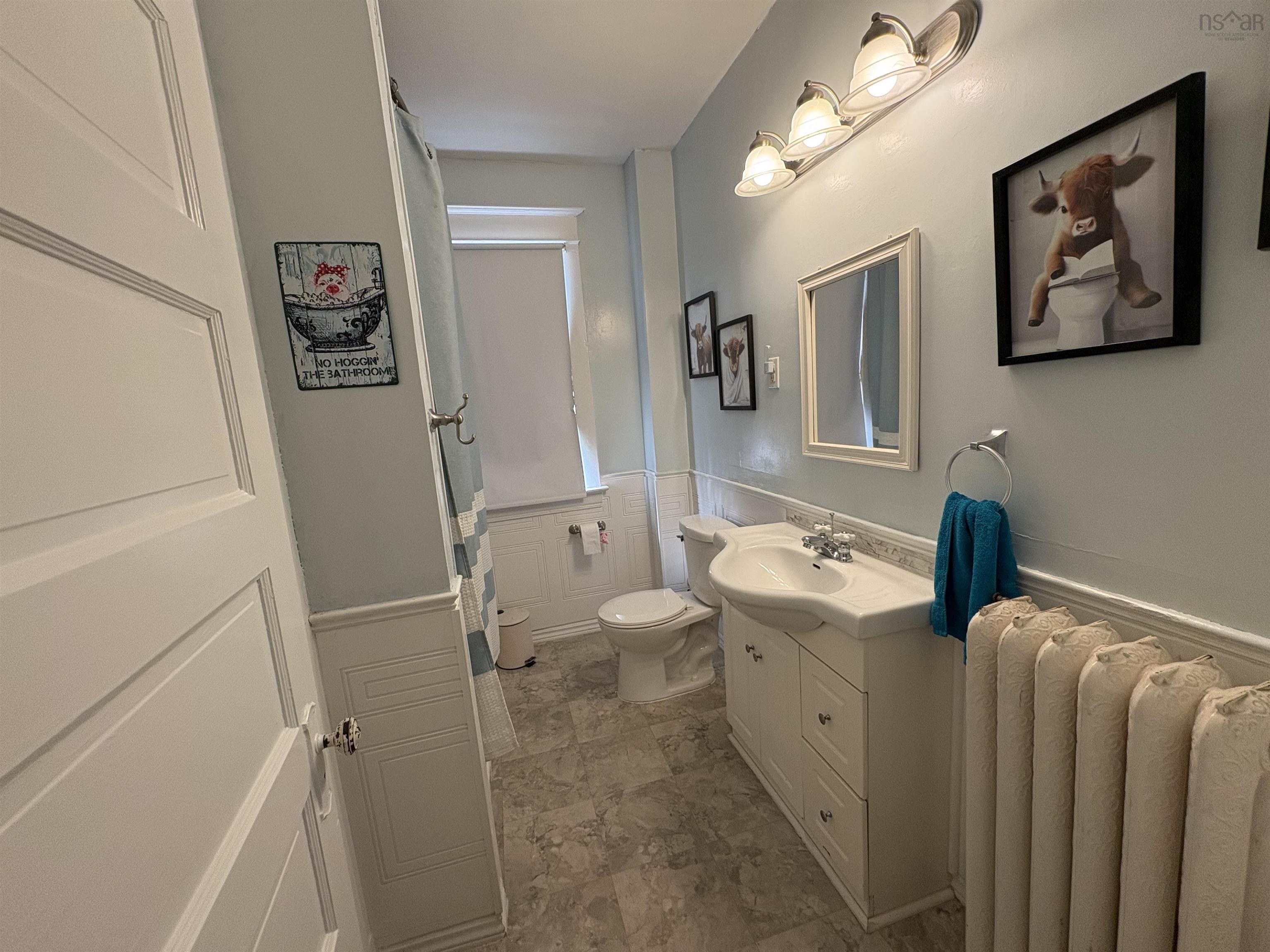 $299,900.00: 11 Victoria Avenue, Stellarton