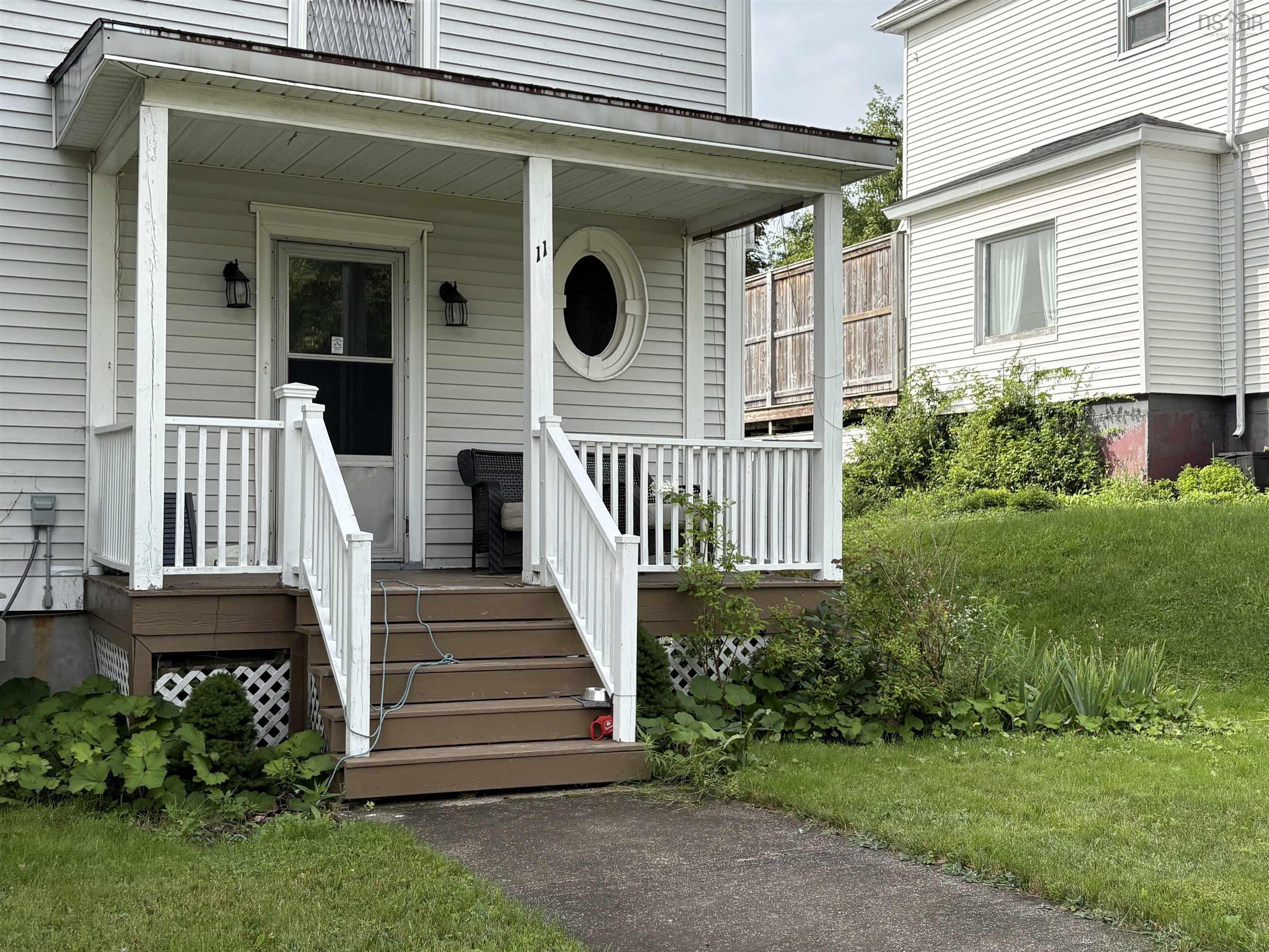 $299,900.00: 11 Victoria Avenue, Stellarton
