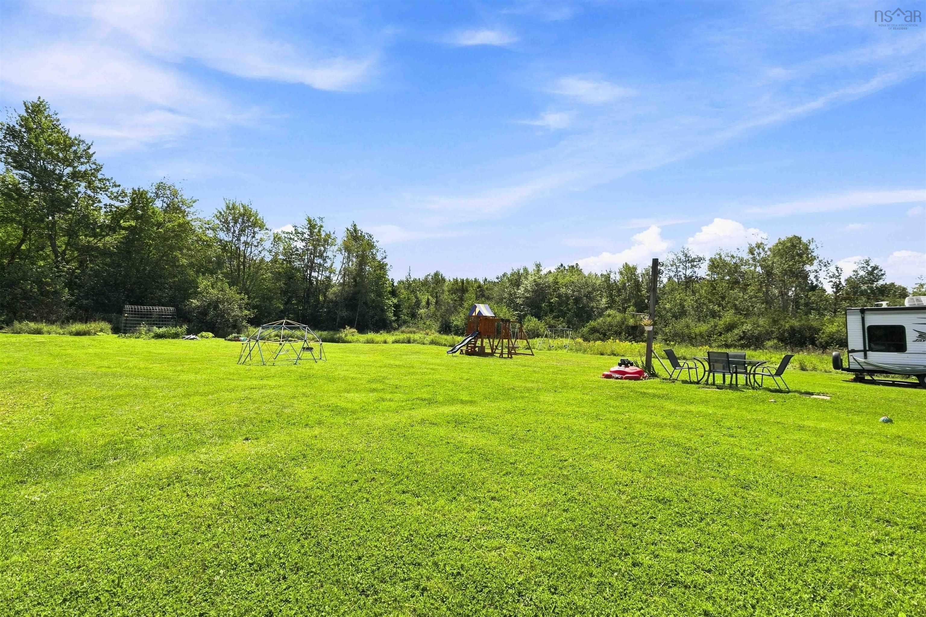 $309,900.00: 20533 Highway 2, Shubenacadie East