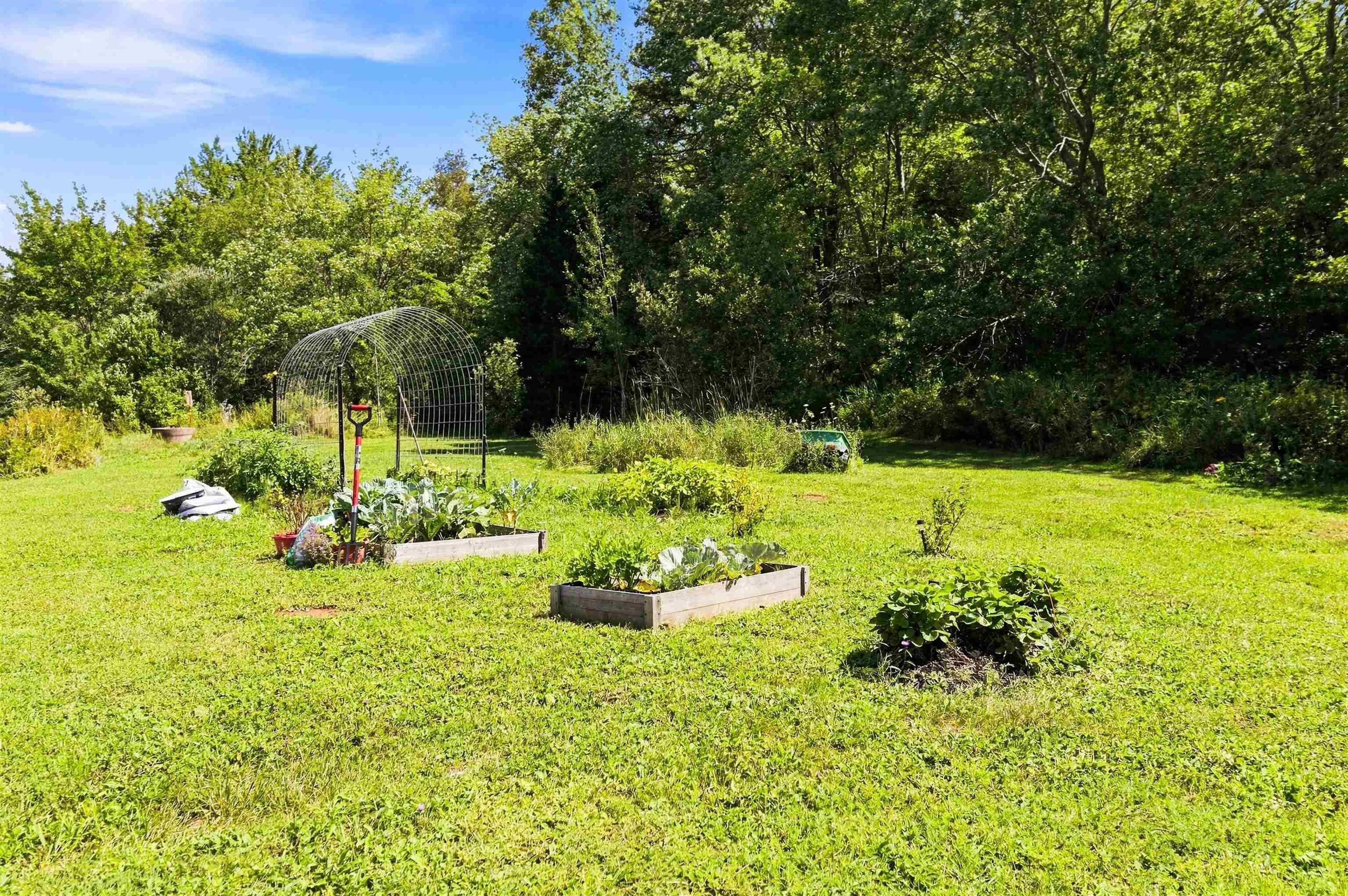 $309,900.00: 20533 Highway 2, Shubenacadie East