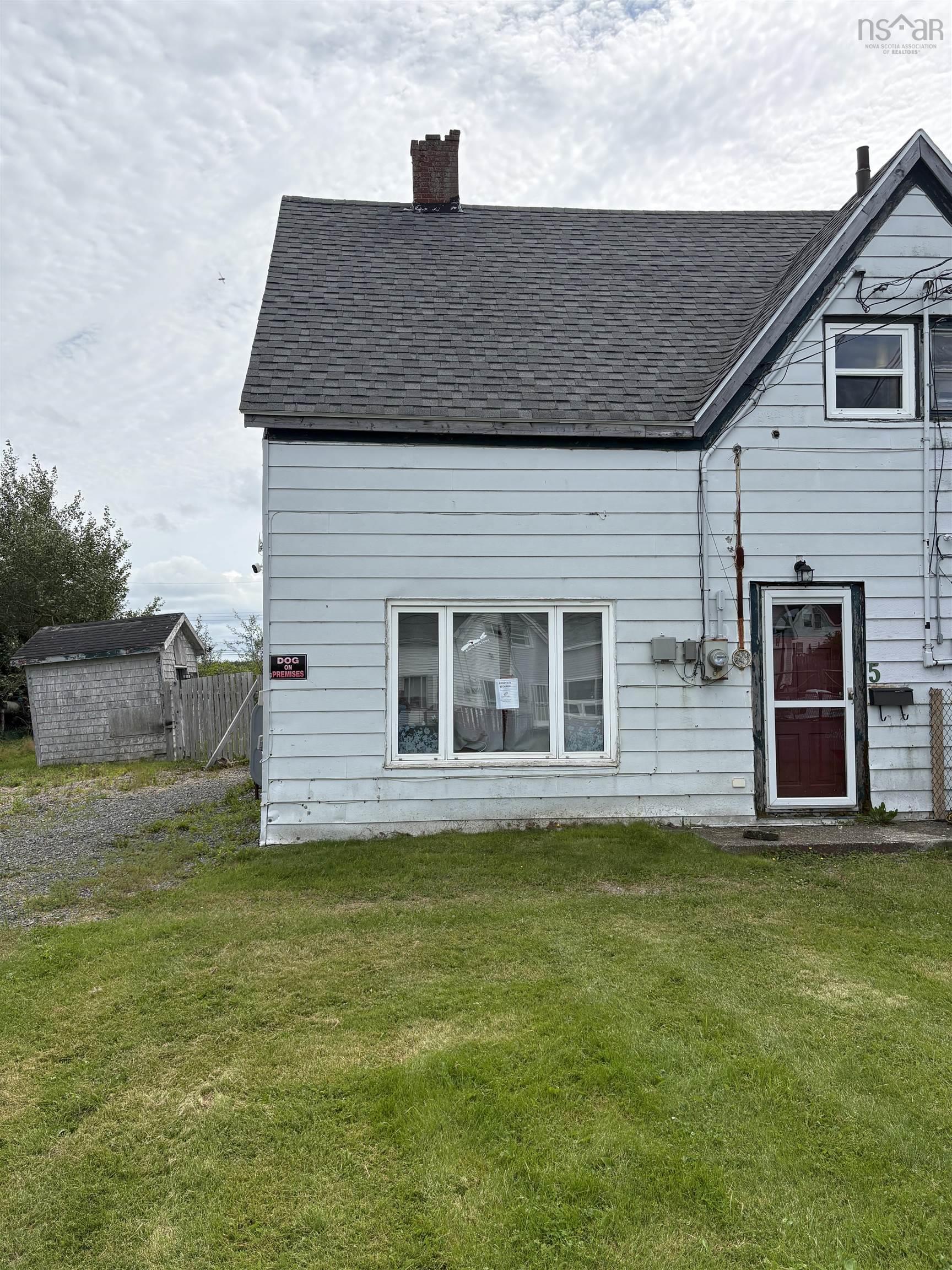 $47,900.00: 5 International Street, Glace Bay
