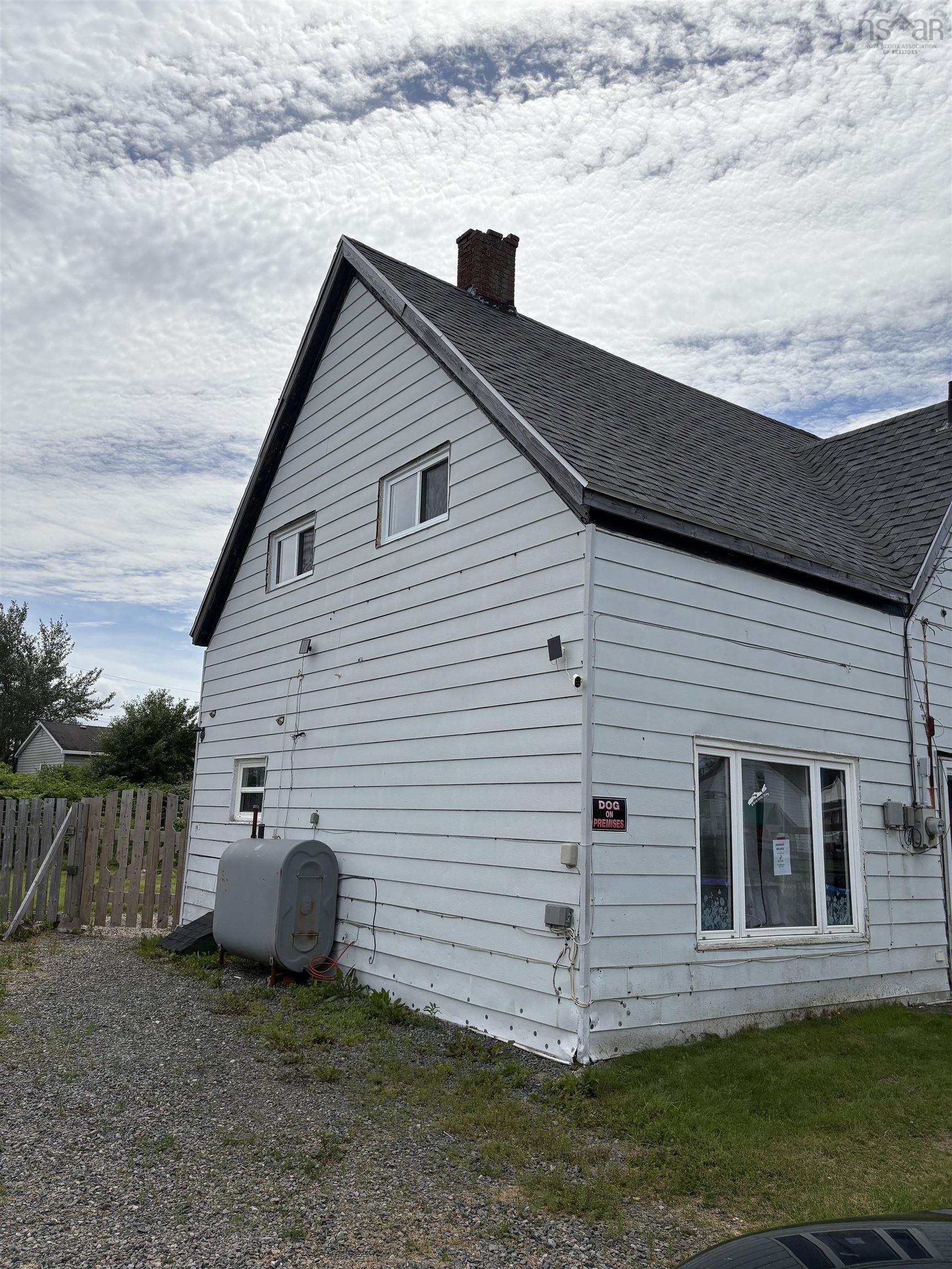 $47,900.00: 5 International Street, Glace Bay