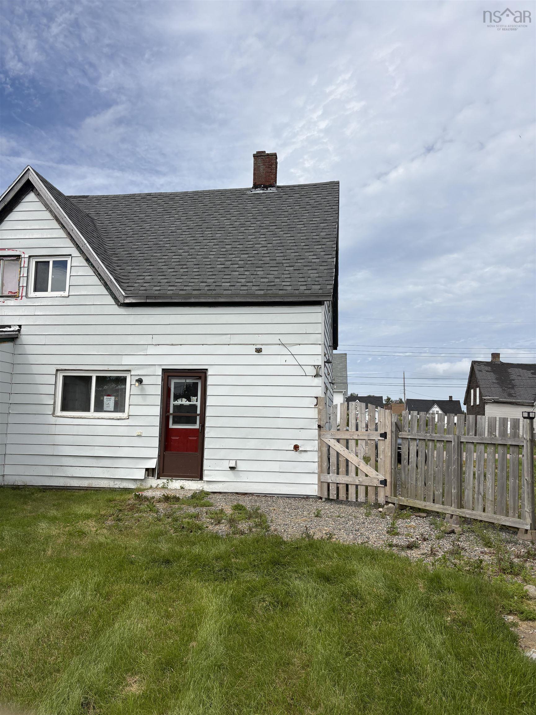 $47,900.00: 5 International Street, Glace Bay