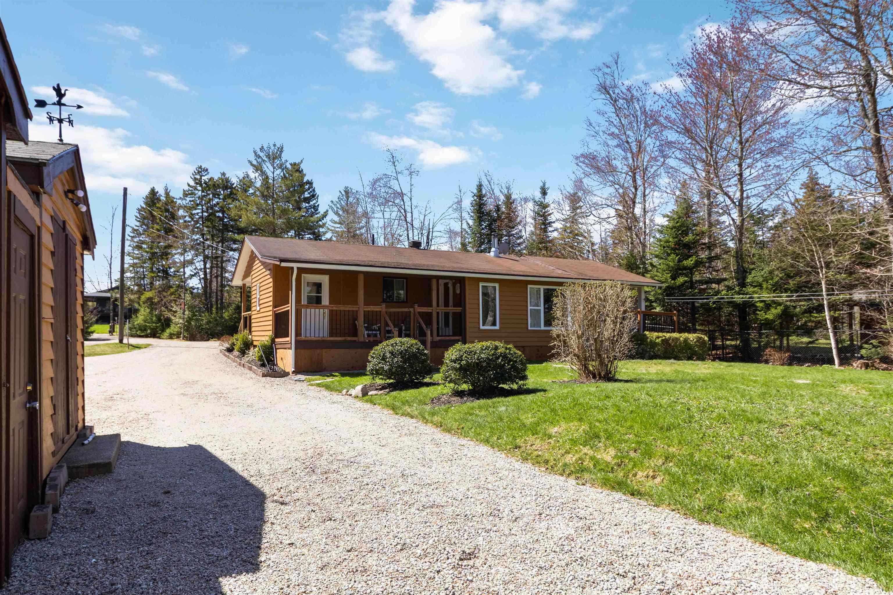 $484,900.00: 198 Spruce Drive, Barss Corner