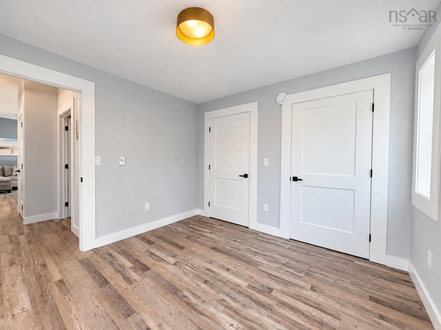 $369,900.00: 35 First Court, Valley