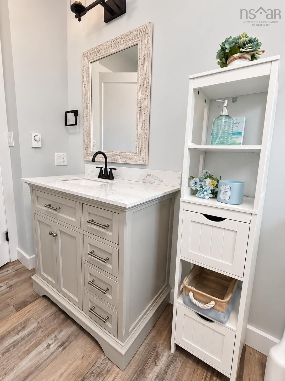 $369,900.00: 35 First Court, Valley