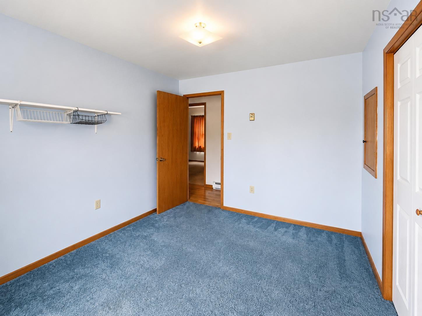 $349,900.00: 8 Victoria Hill, Westmount