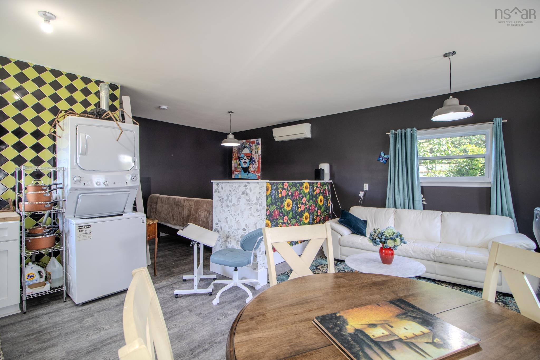 $349,900.00: 43 Ranna Drive, Sydney