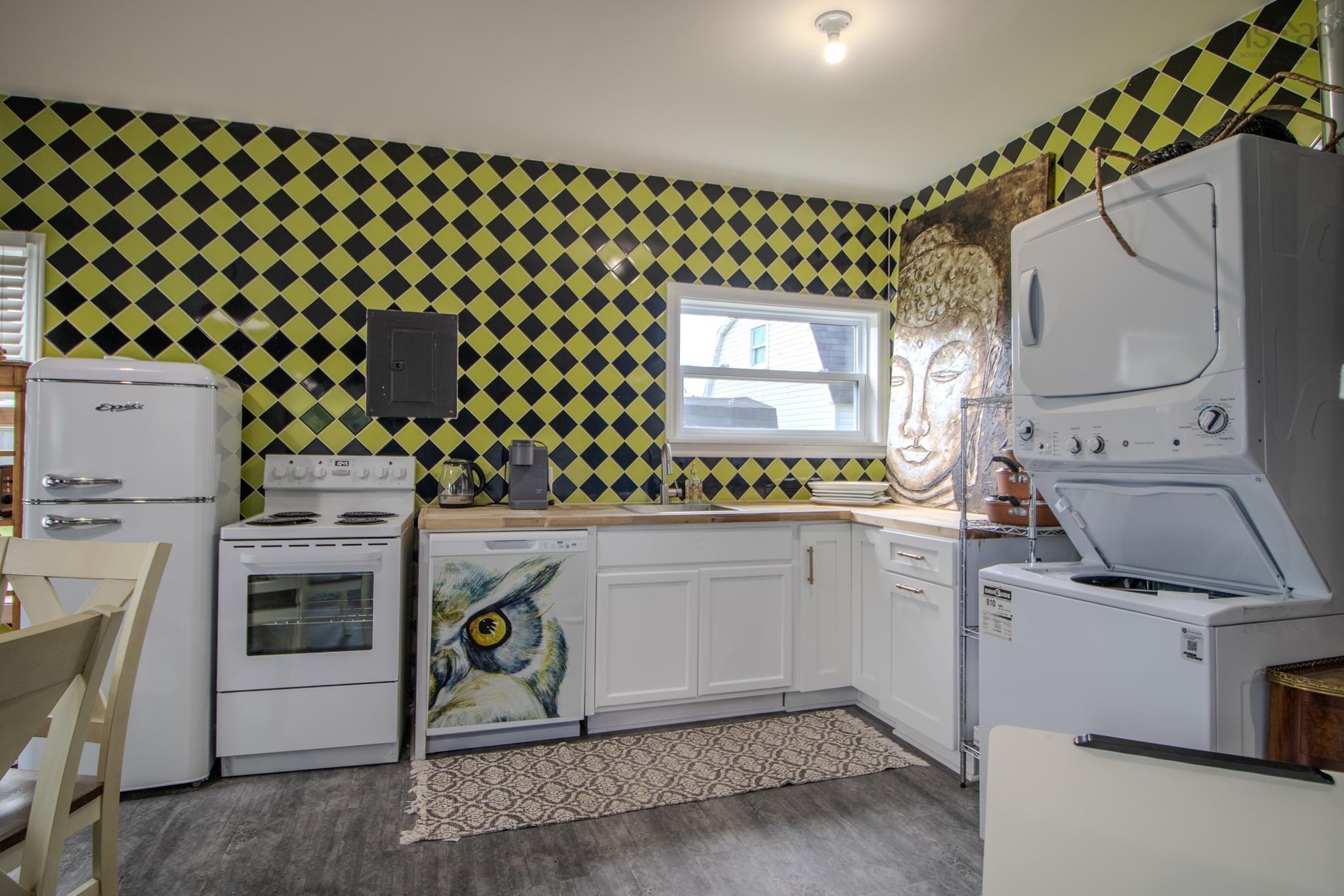 $349,900.00: 43 Ranna Drive, Sydney