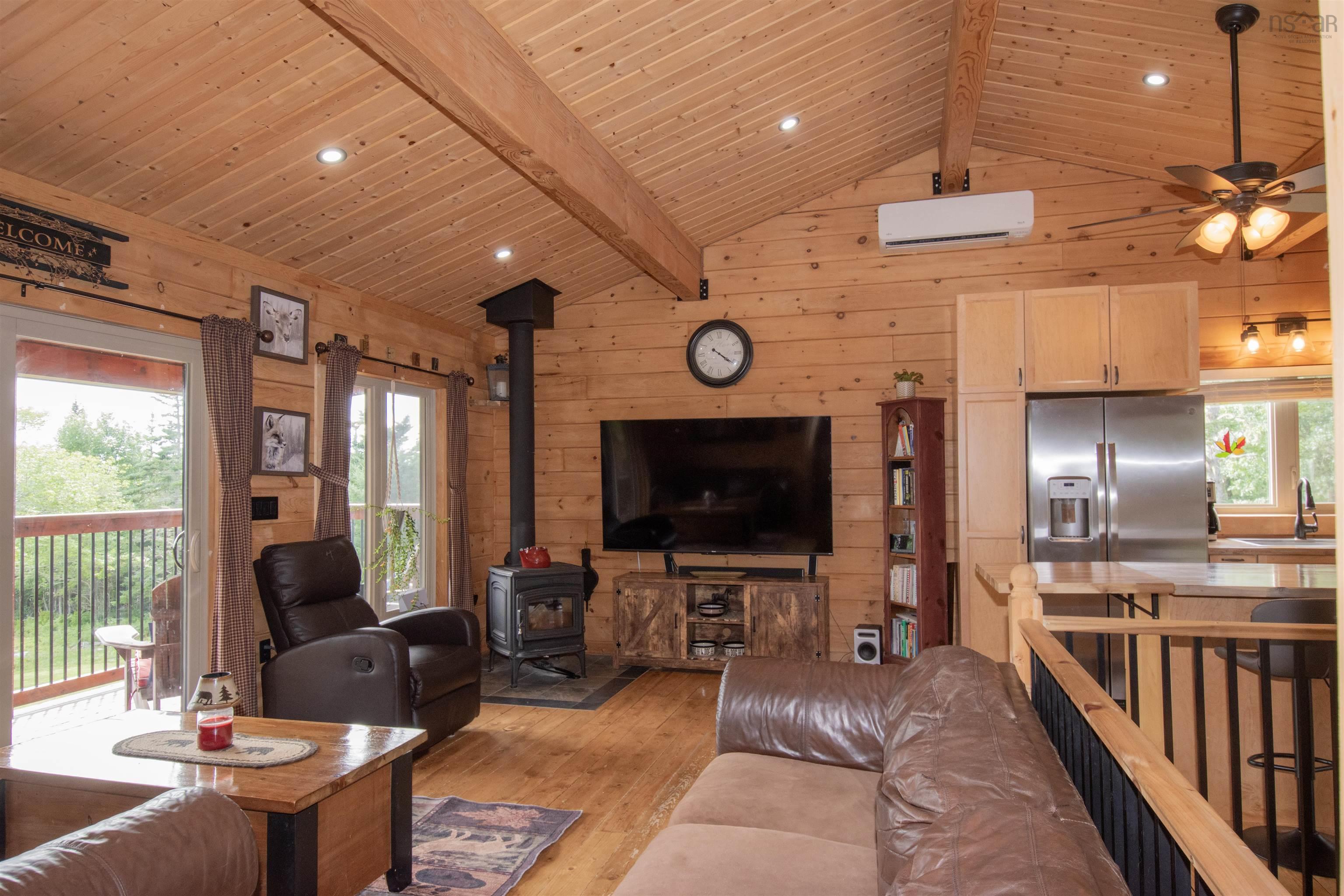 $659,000.00: 2250 Sandy Point Road, Sandy Point