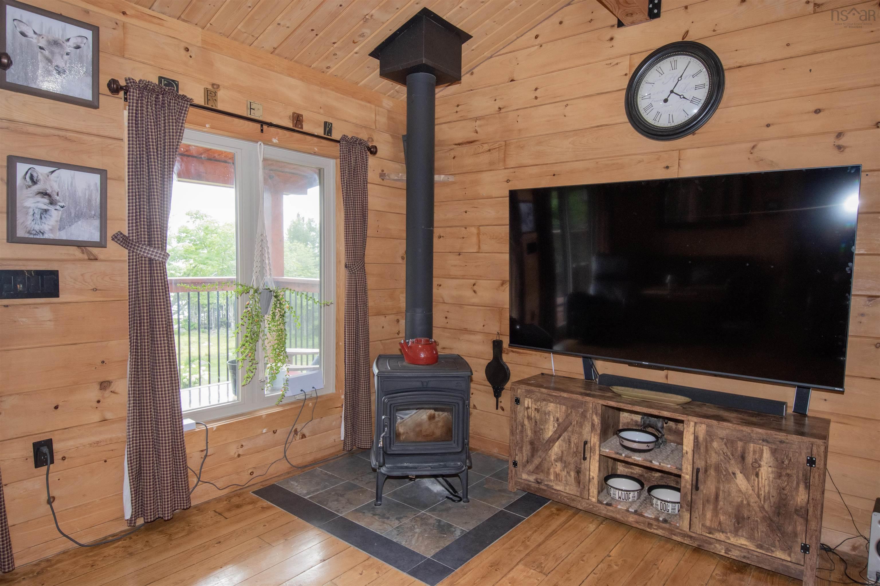 $659,000.00: 2250 Sandy Point Road, Sandy Point