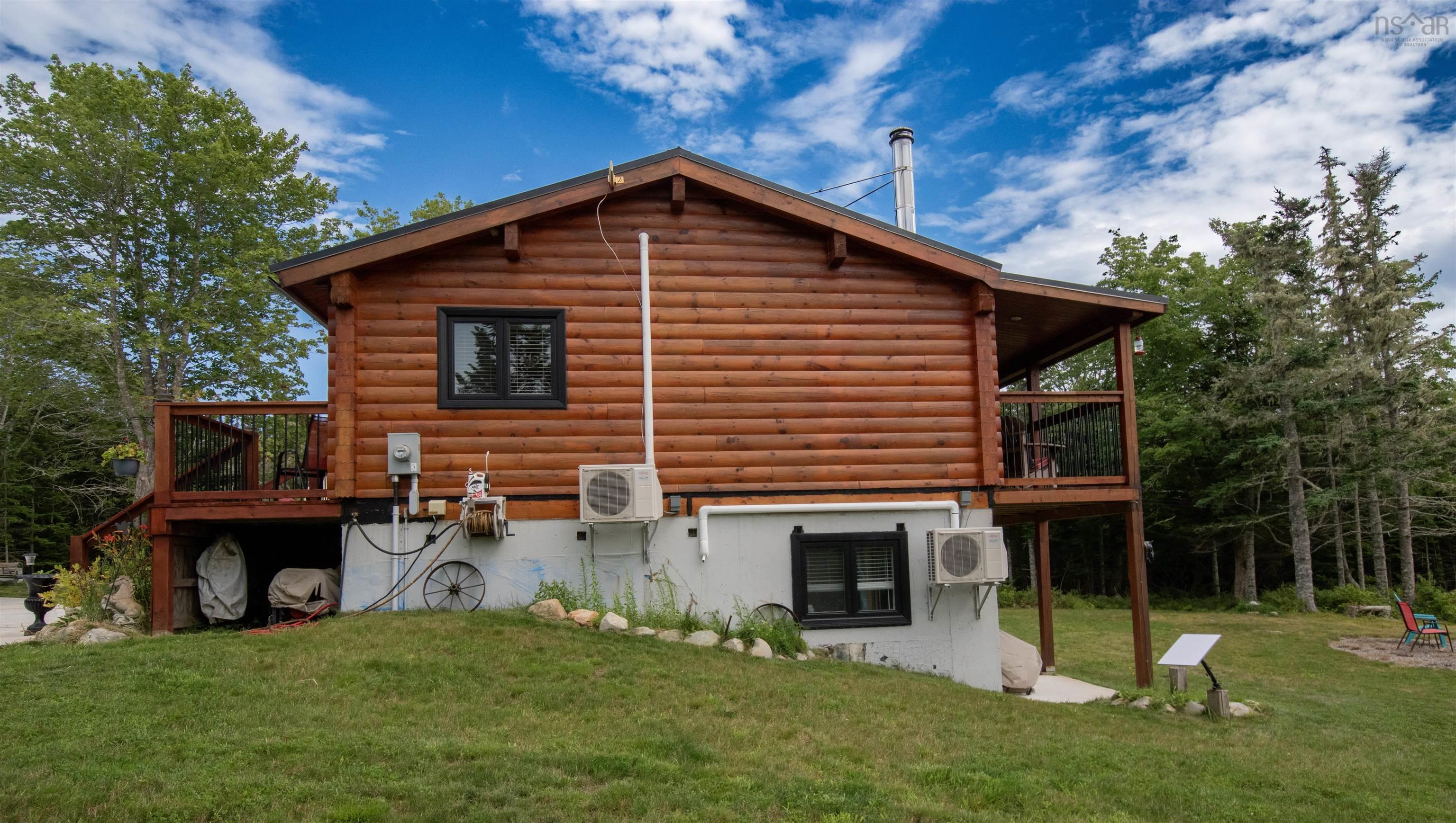 $659,000.00: 2250 Sandy Point Road, Sandy Point