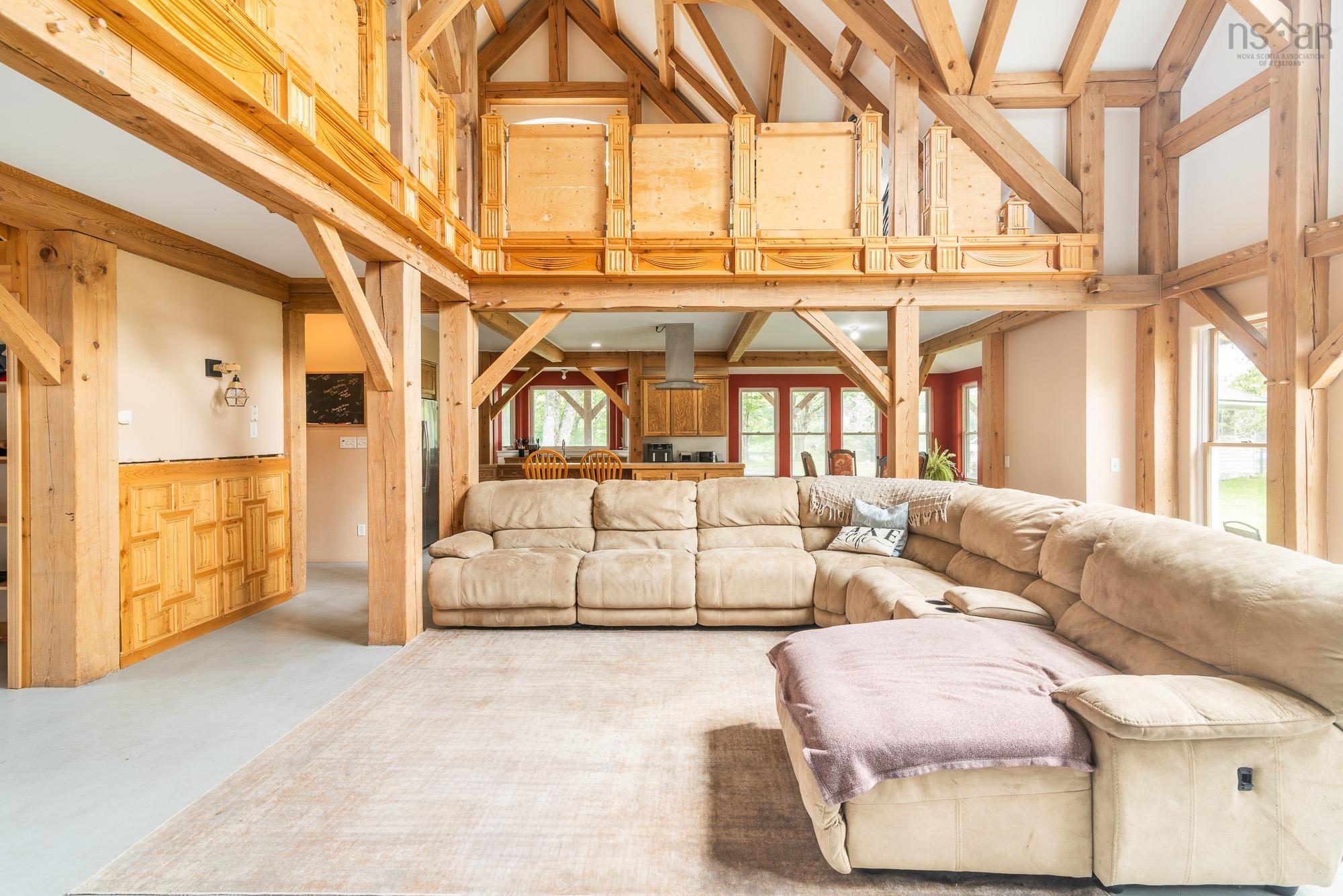 $1,250,000.00: 47 Pats Boulevard, Sutherlands Lake
