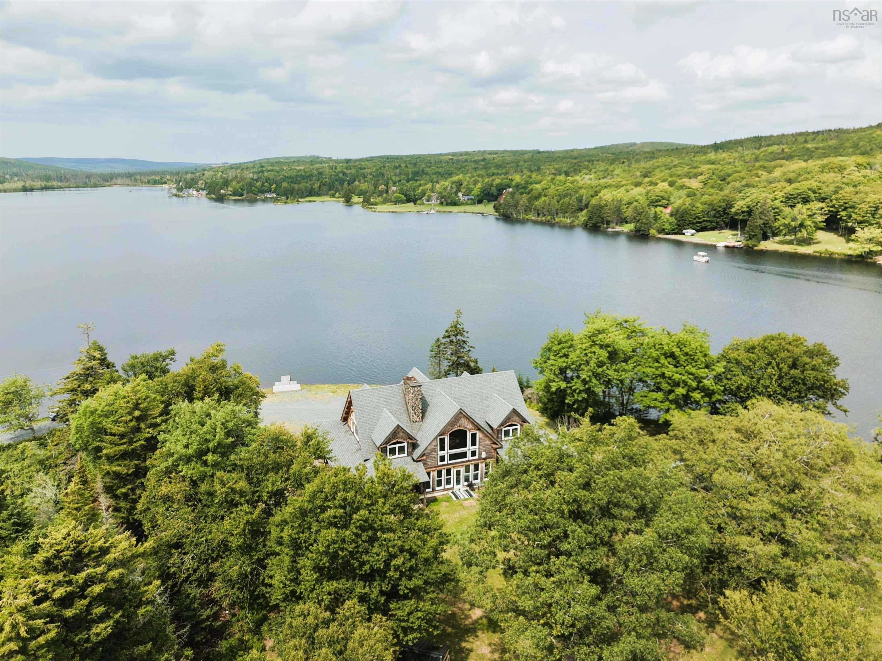 $1,250,000.00: 47 Pats Boulevard, Sutherlands Lake