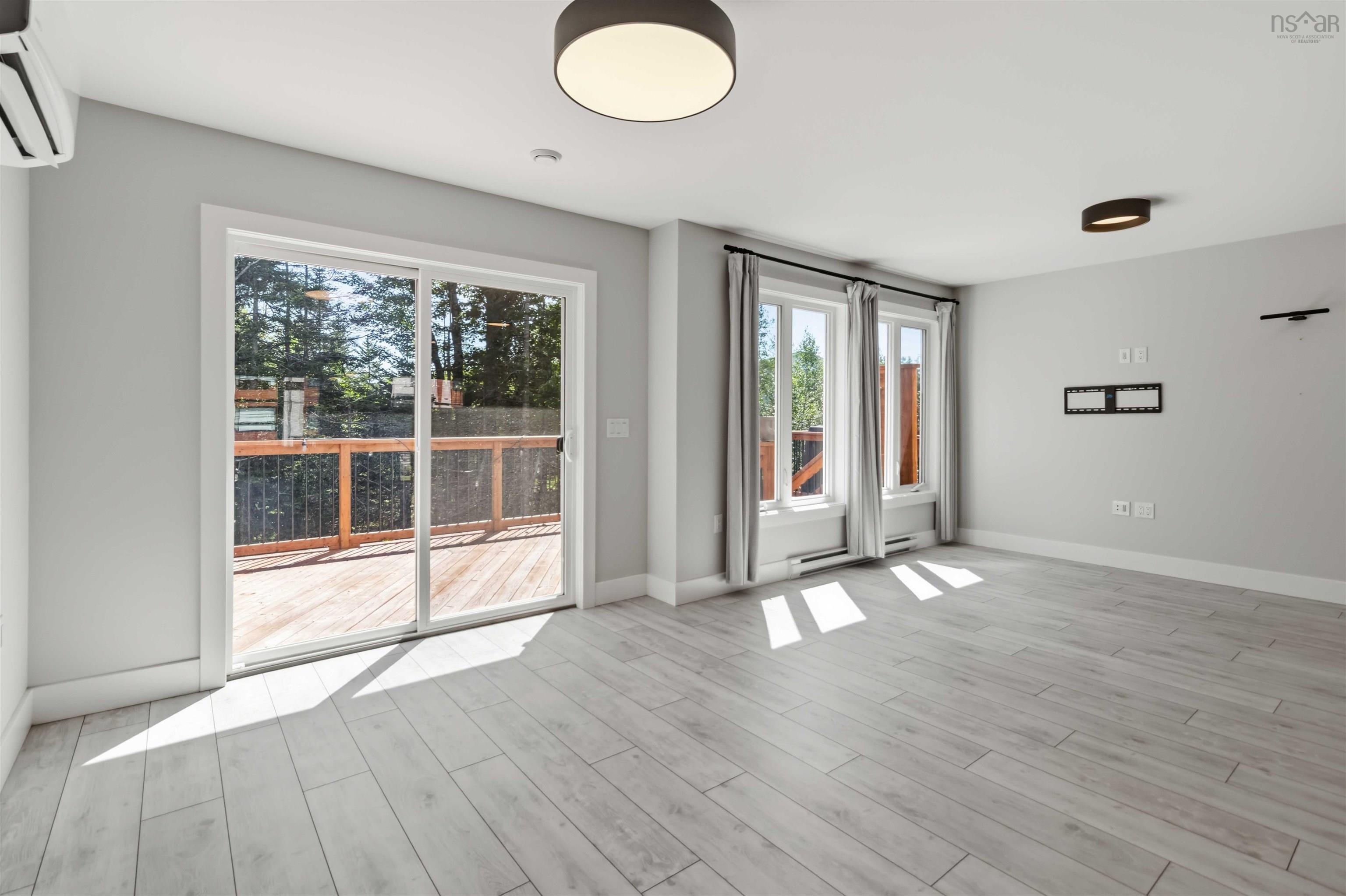 $524,999.00: 16 Glenn Drive, Lantz