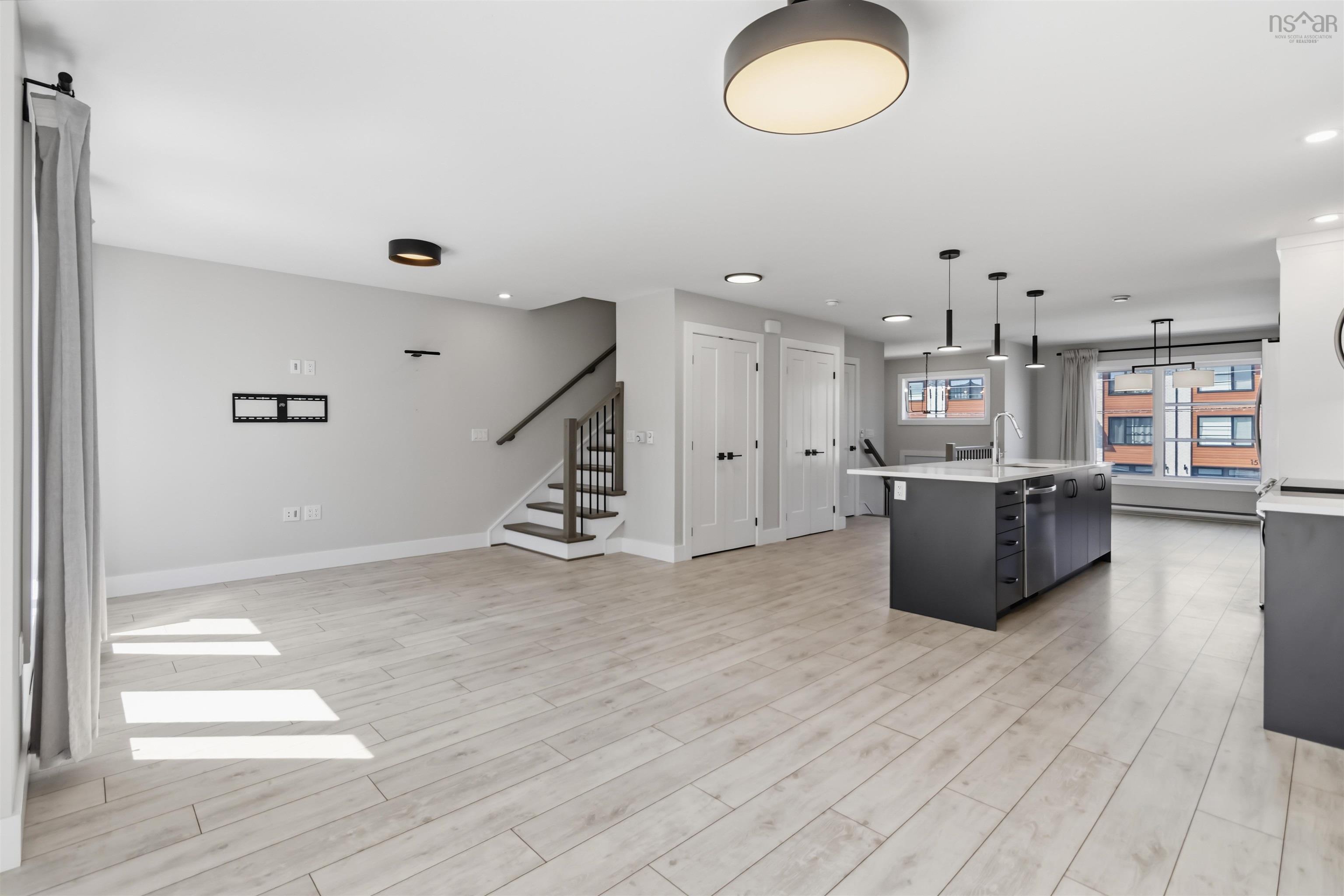 $524,999.00: 16 Glenn Drive, Lantz