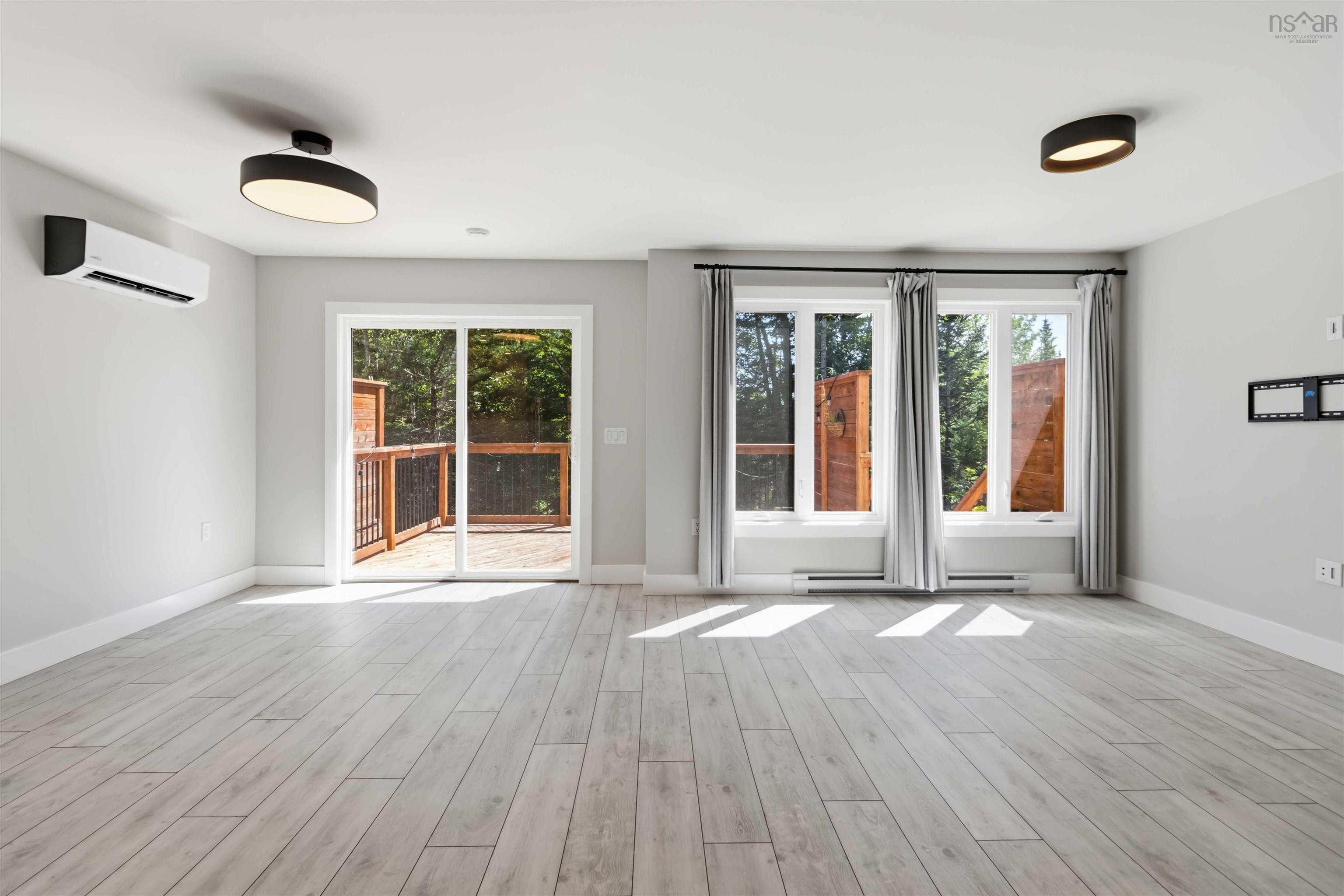 $524,999.00: 16 Glenn Drive, Lantz