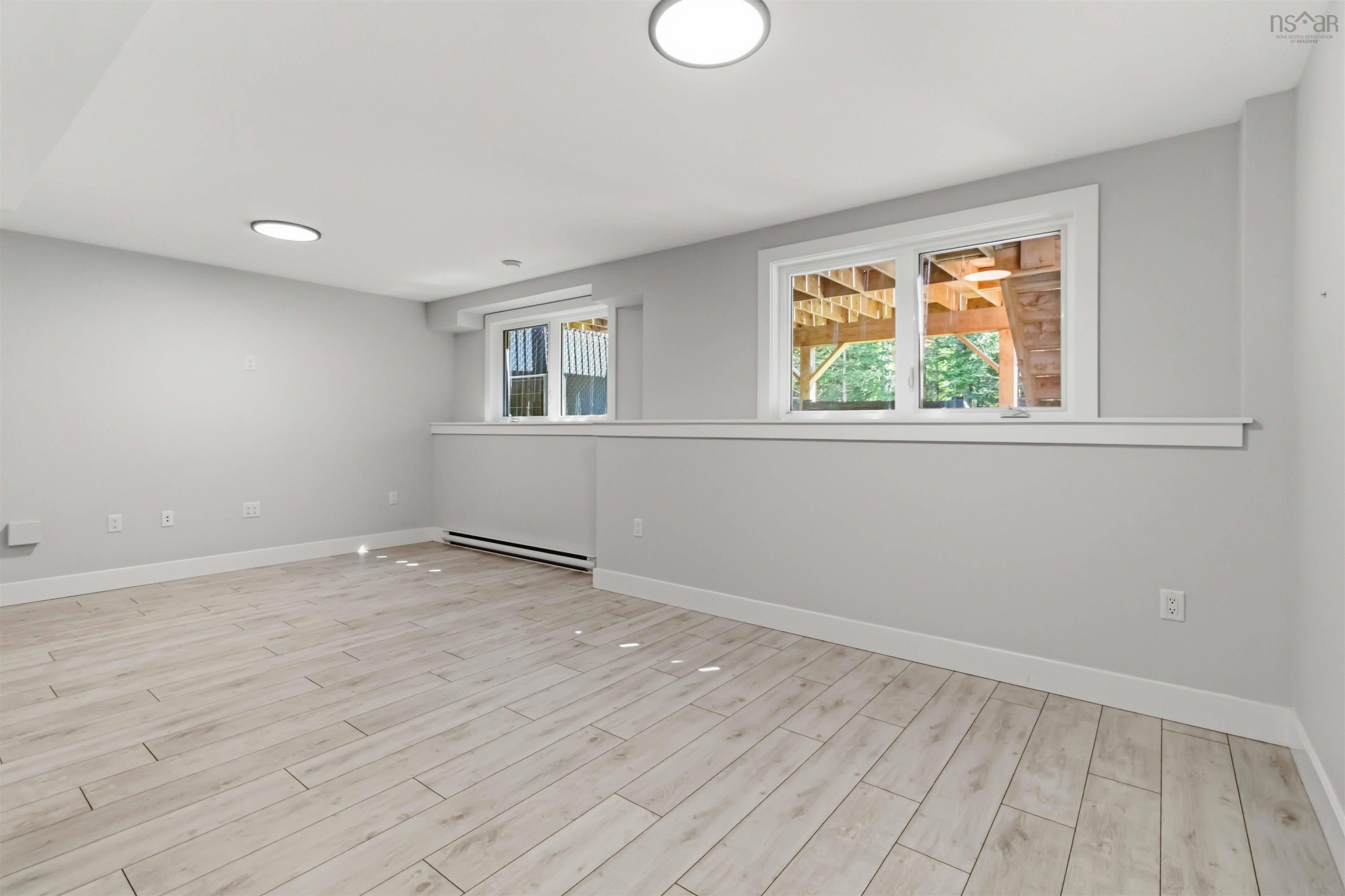 $524,999.00: 16 Glenn Drive, Lantz