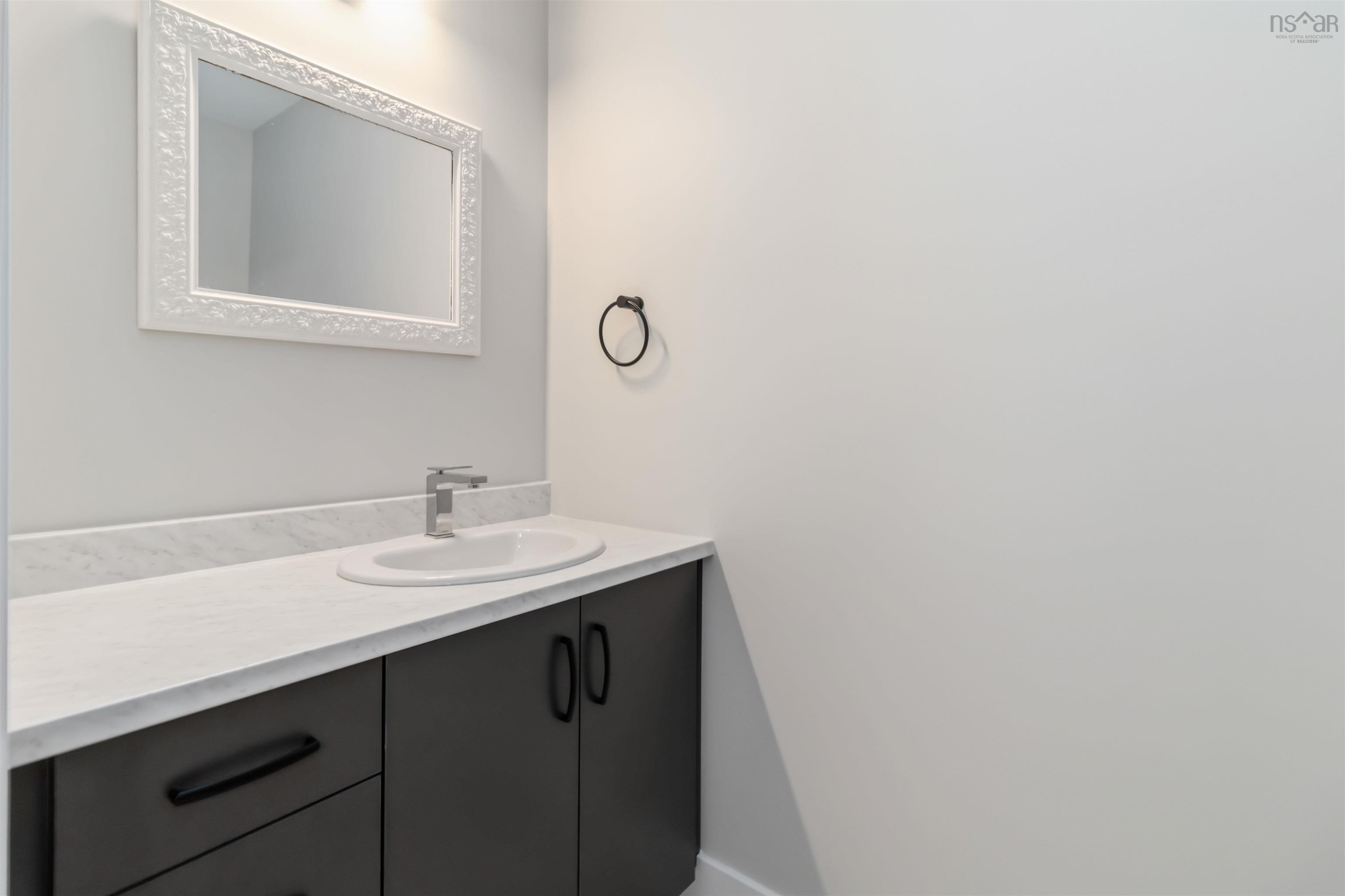 $524,999.00: 16 Glenn Drive, Lantz