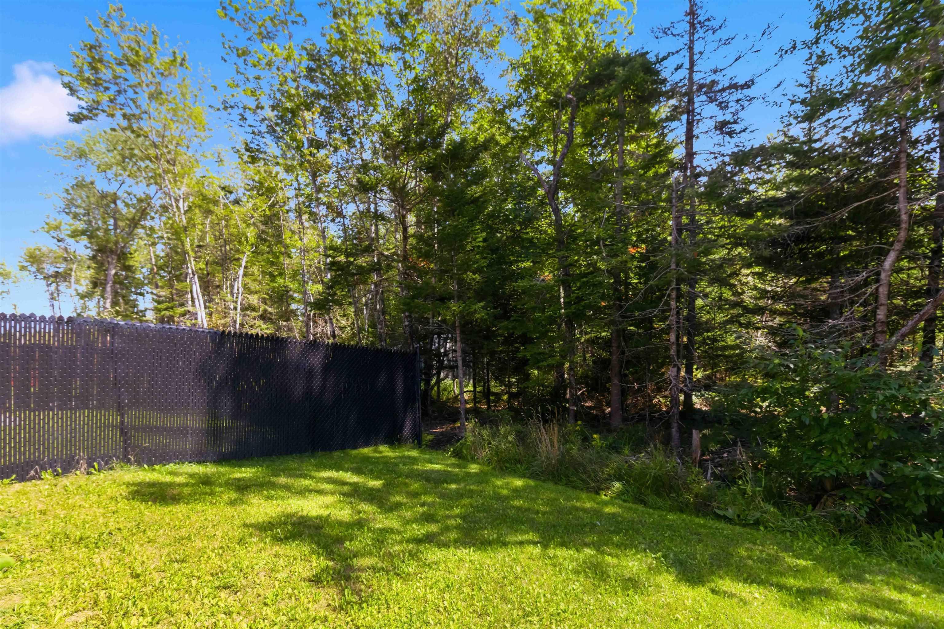 $524,999.00: 16 Glenn Drive, Lantz