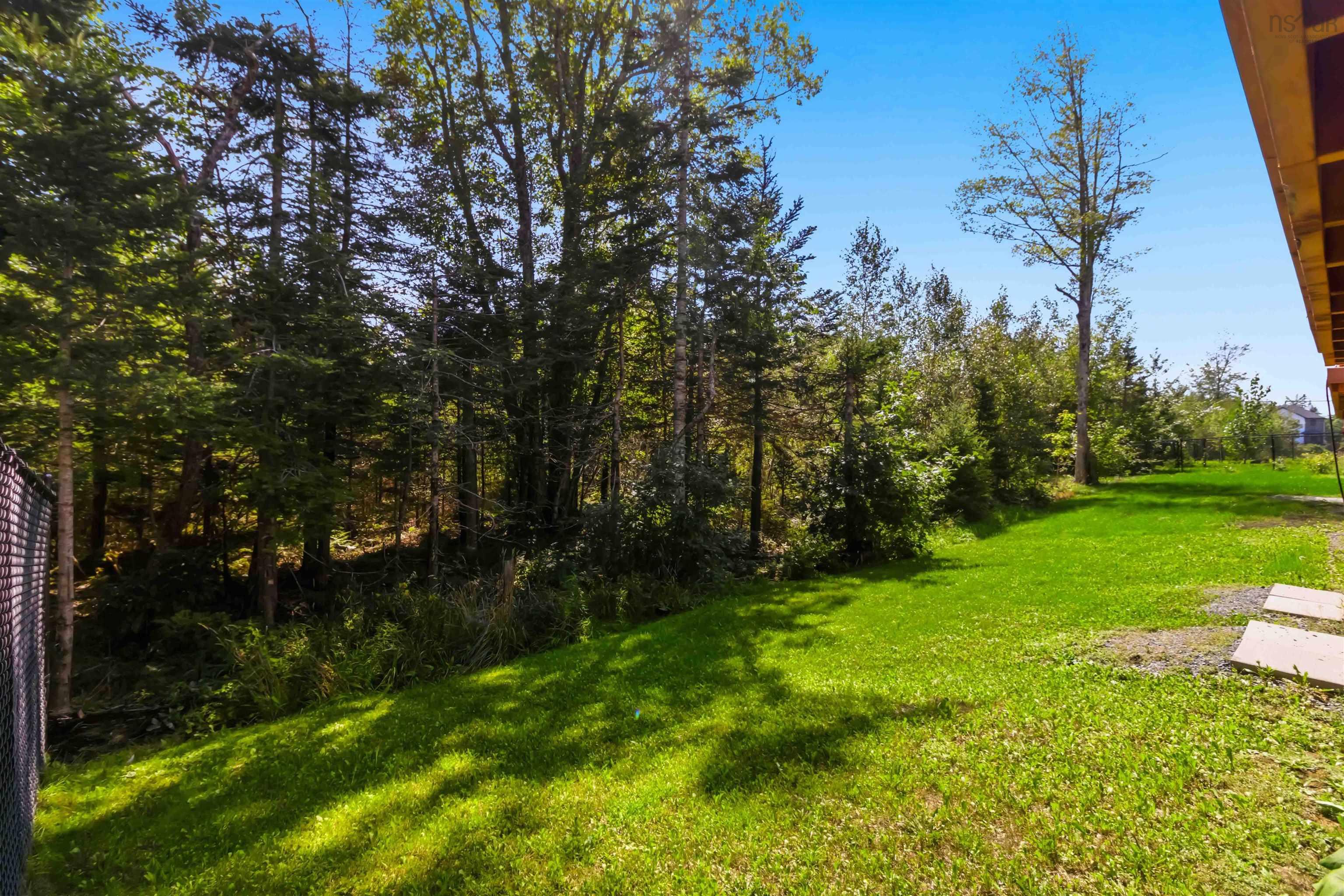 $524,999.00: 16 Glenn Drive, Lantz