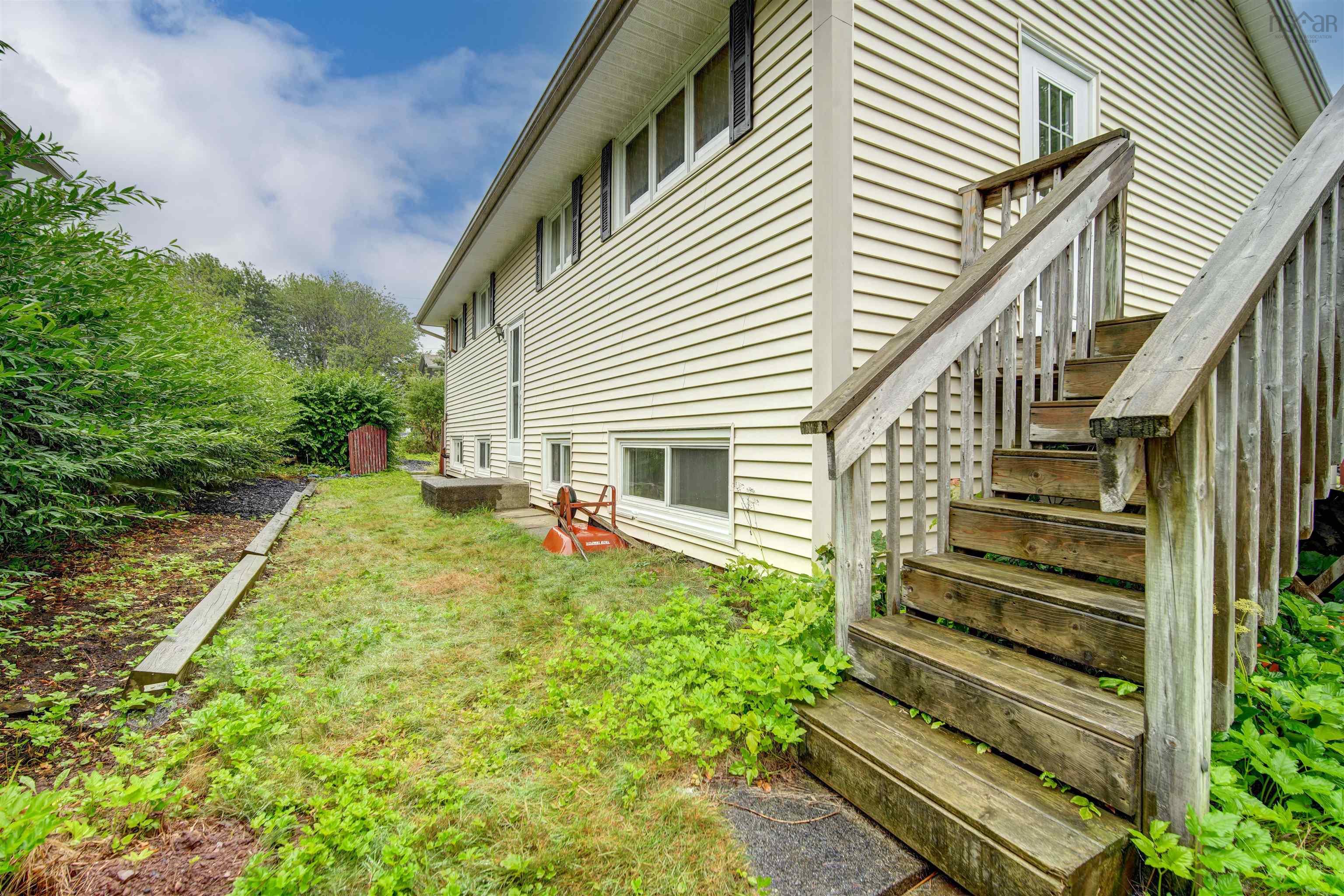 32 Swan Crescent, Halifax, NS (MLS 202621026)