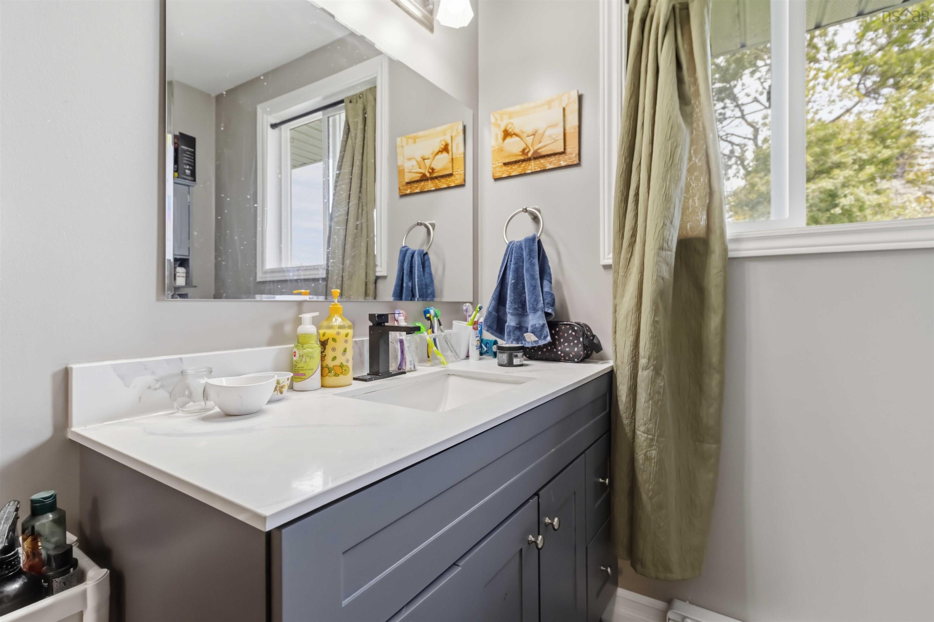 $599,900.00: 62 Shalimar Crescent, Dartmouth